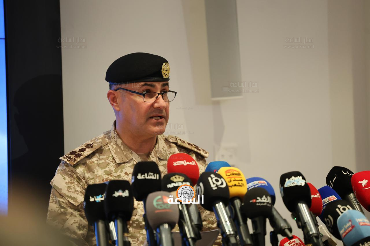 Madar Al-Saa Images 0.7598933917267963