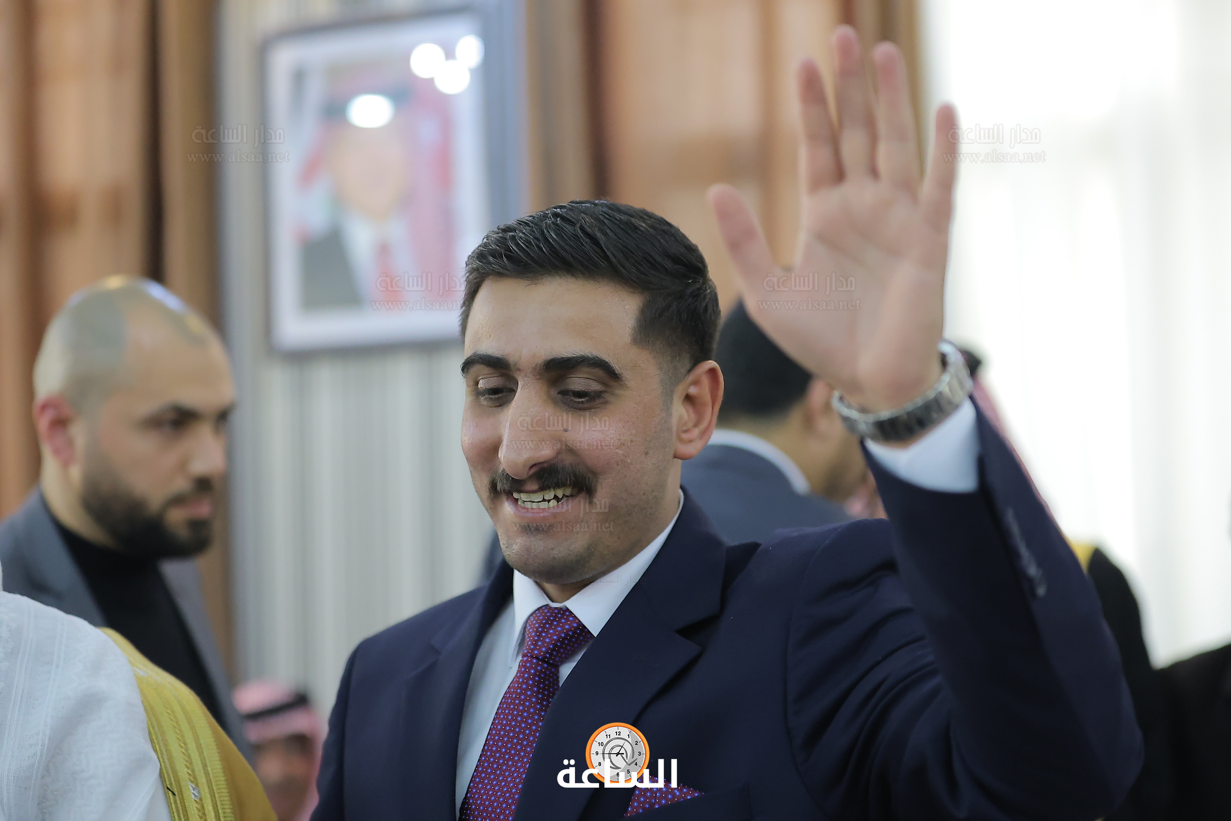 Madar Al-Saa Images 0.5863438951016725