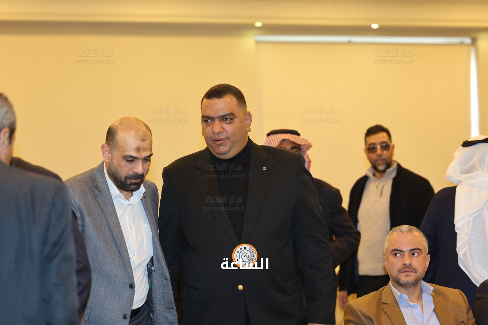 Madar Al-Saa Images 0.16757645361390816