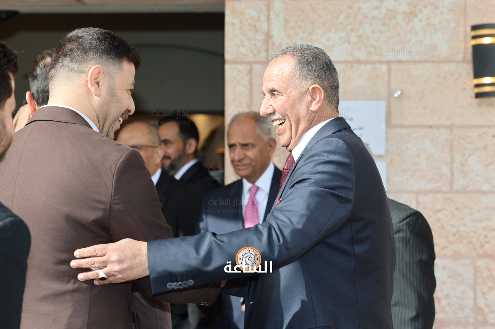 Madar Al-Saa Images 0.7072451916126506