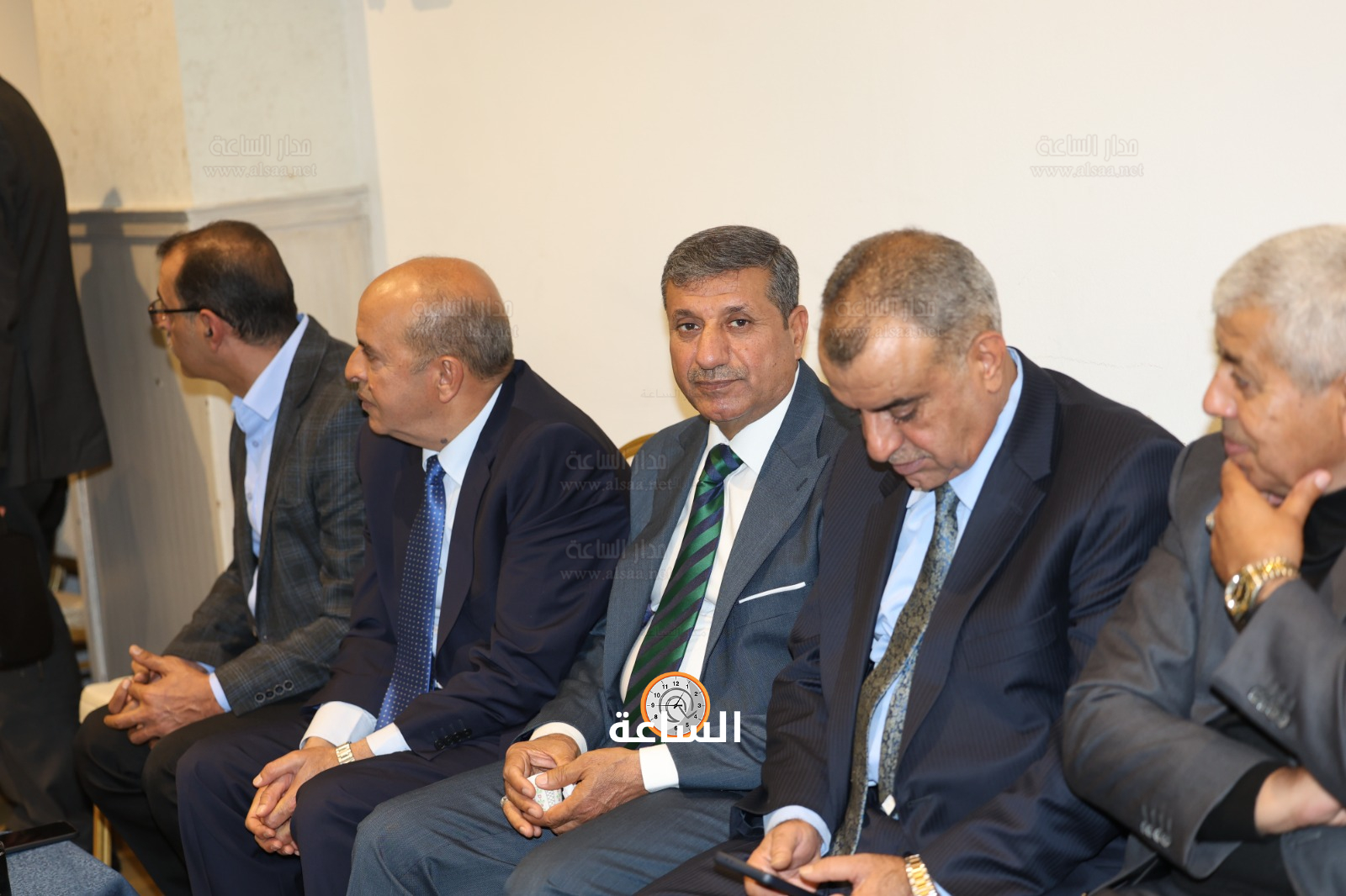 Madar Al-Saa Images 0.2217666686063604