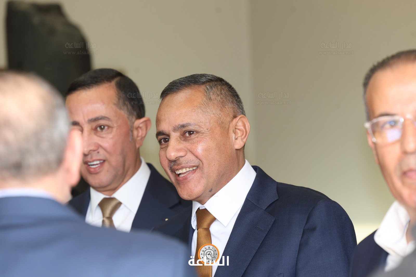 Madar Al-Saa Images 0.8445362843687173