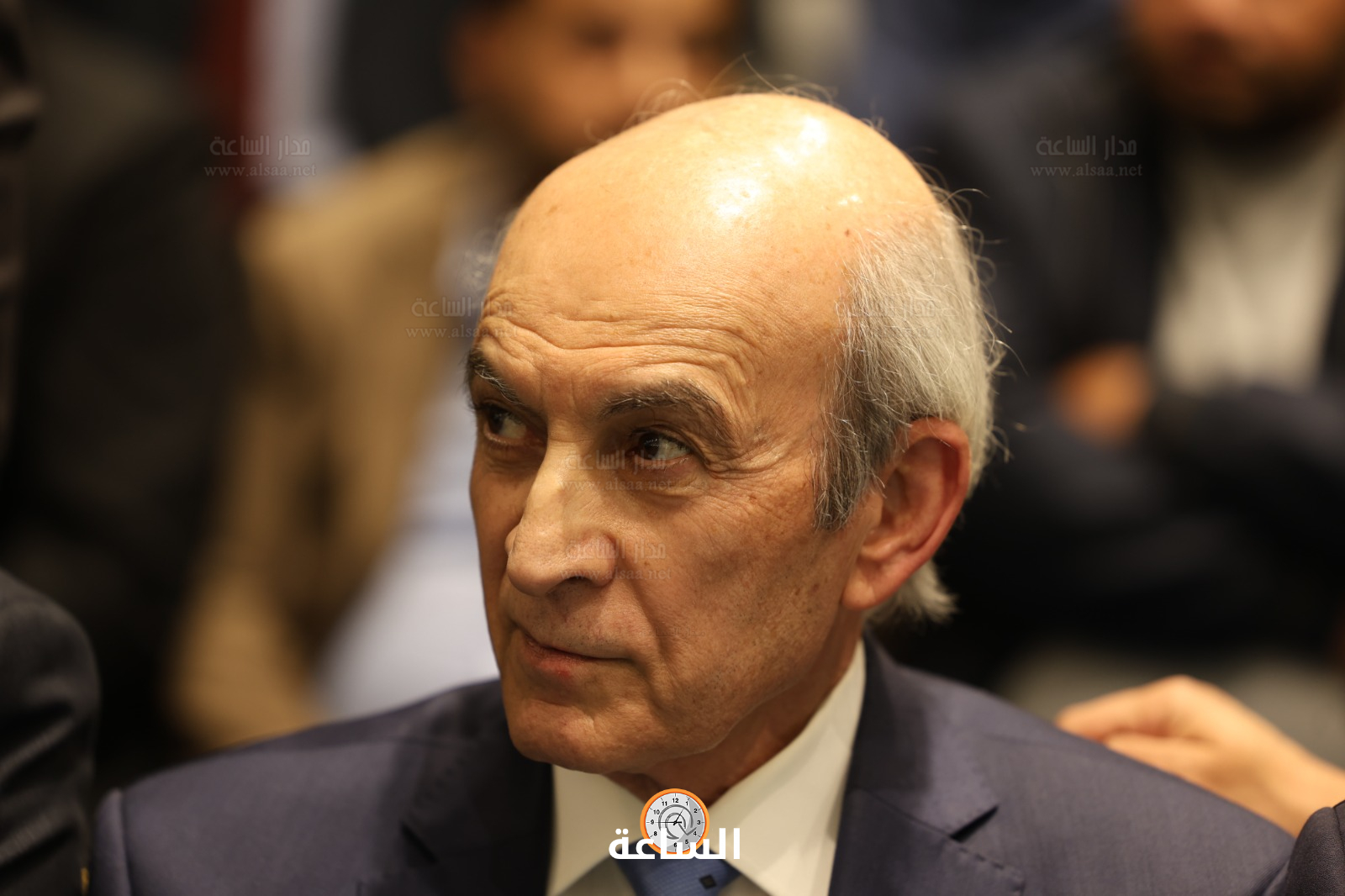 Madar Al-Saa Images 0.9758580451845051