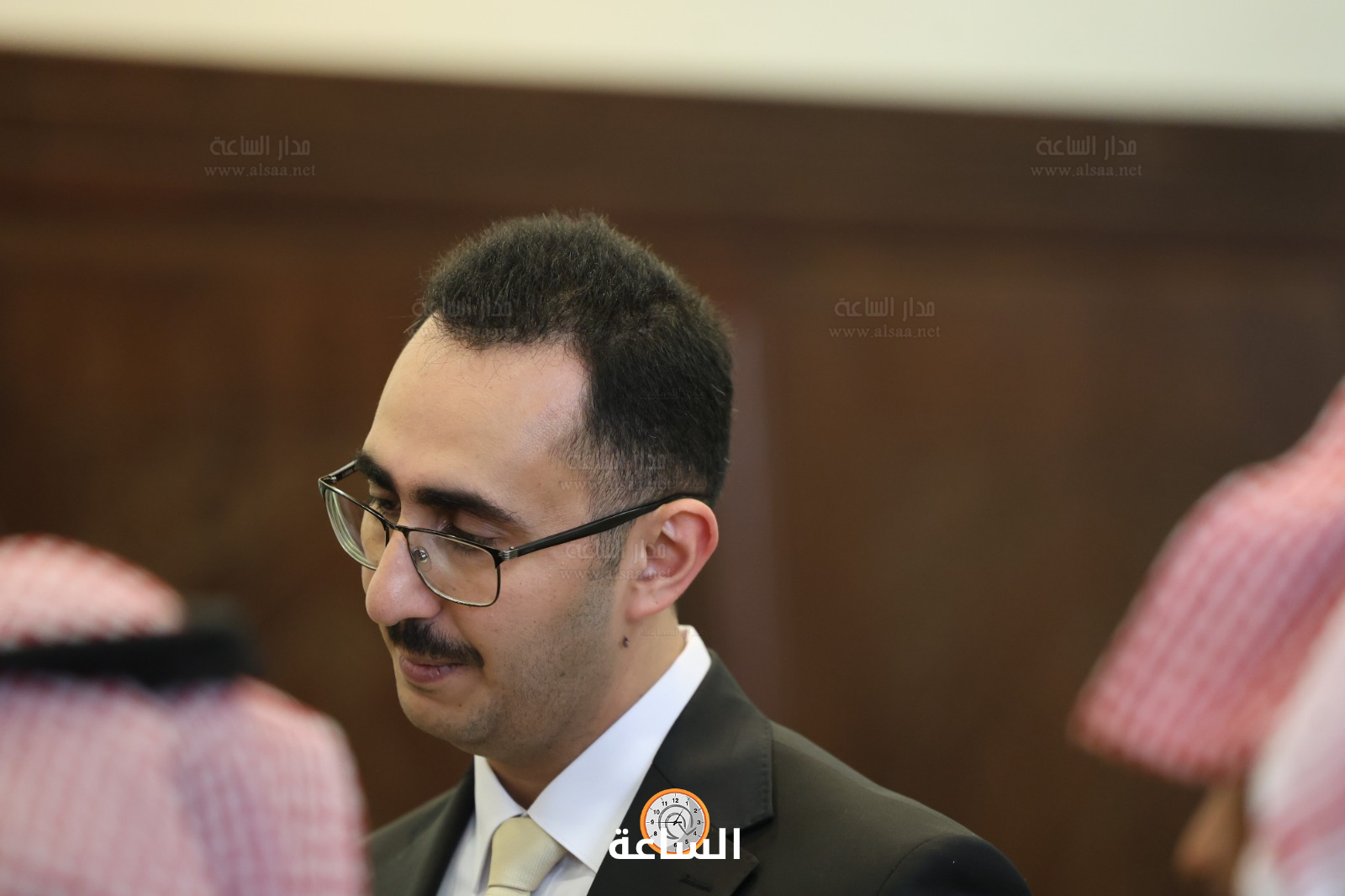 Madar Al-Saa Images 0.39584241731597136