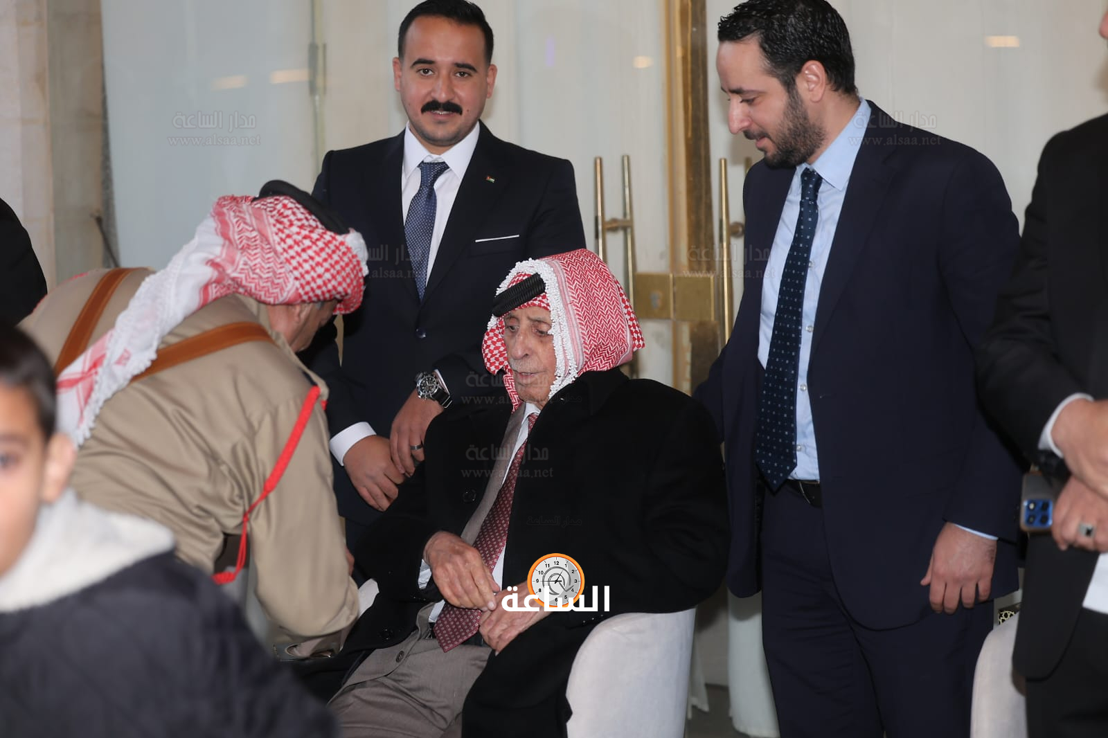 Madar Al-Saa Images 0.8026203080106079