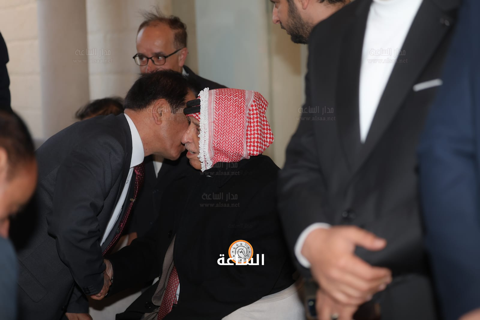 Madar Al-Saa Images 0.5553812474836882