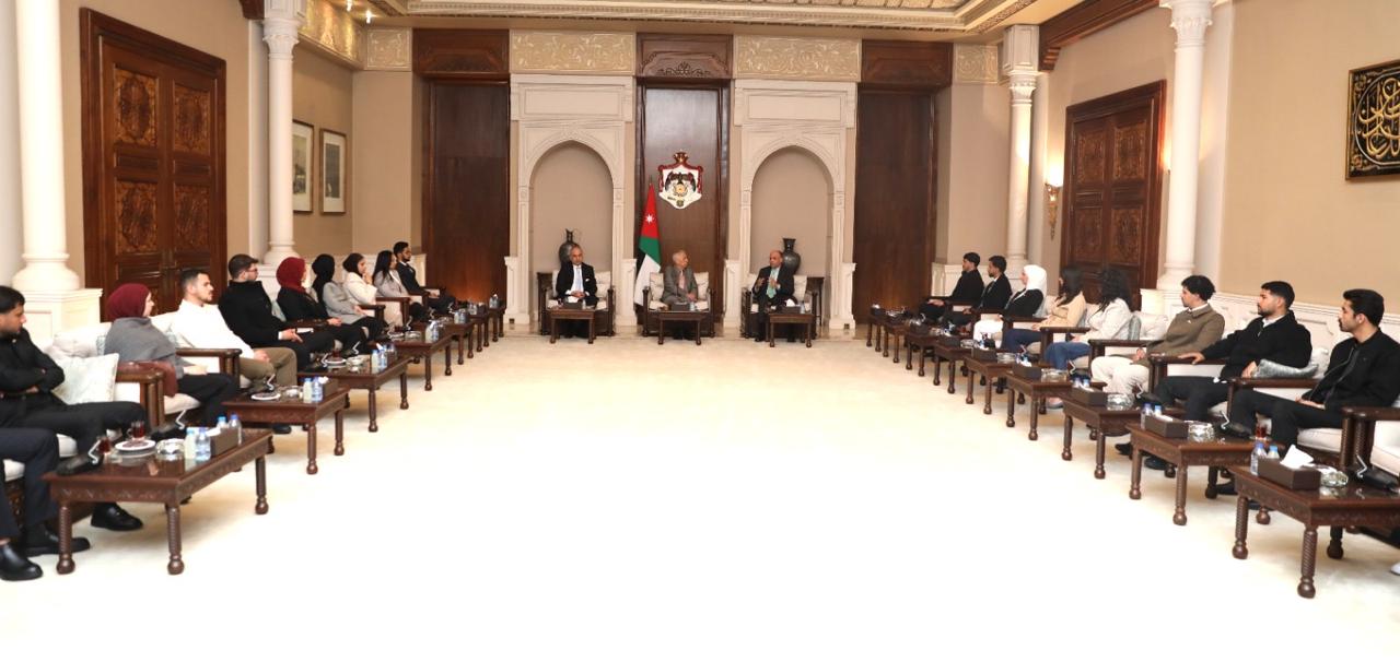 Madar Al-Saa Images 0.22610248215666906