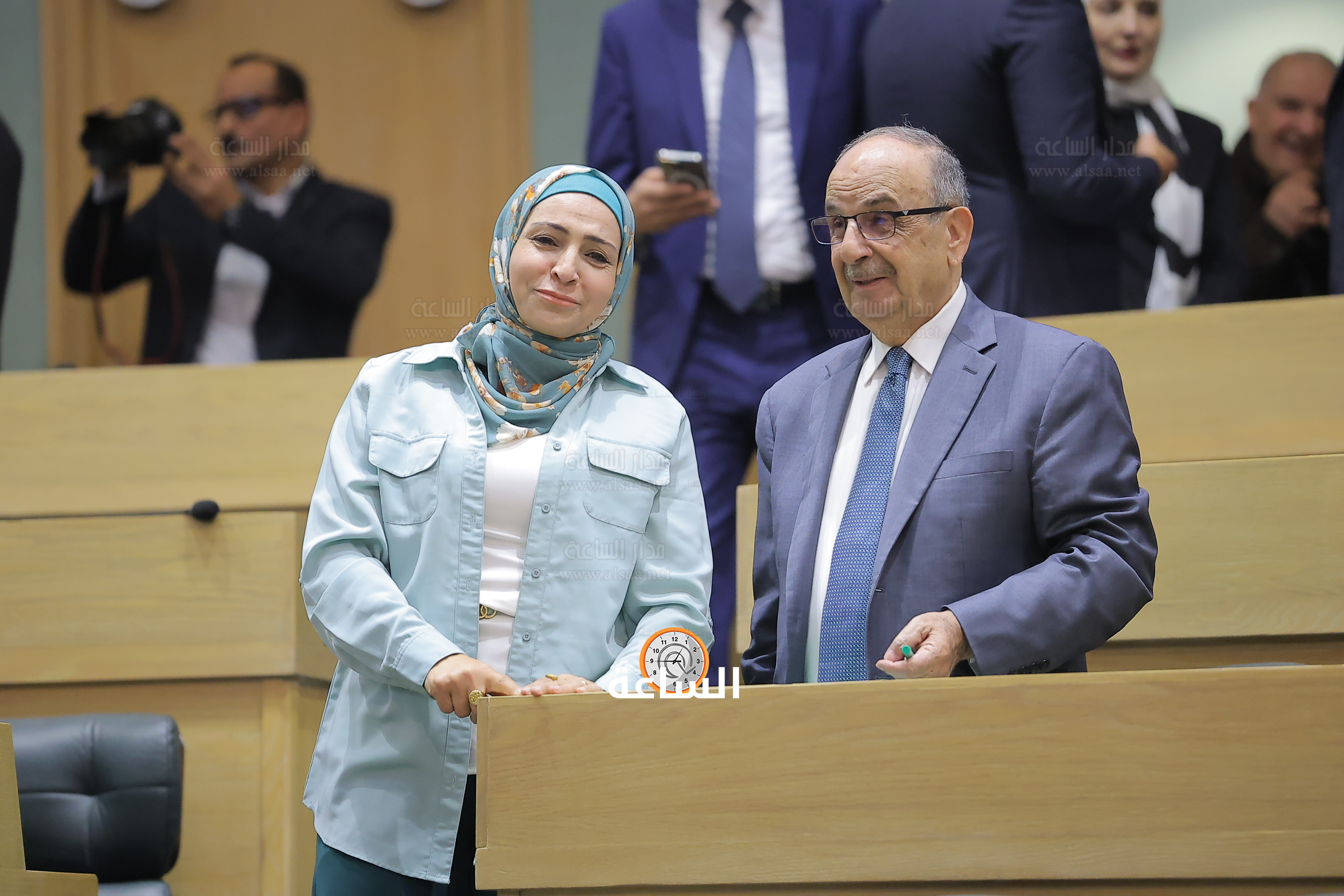 Madar Al-Saa Images 0.7784002584773887