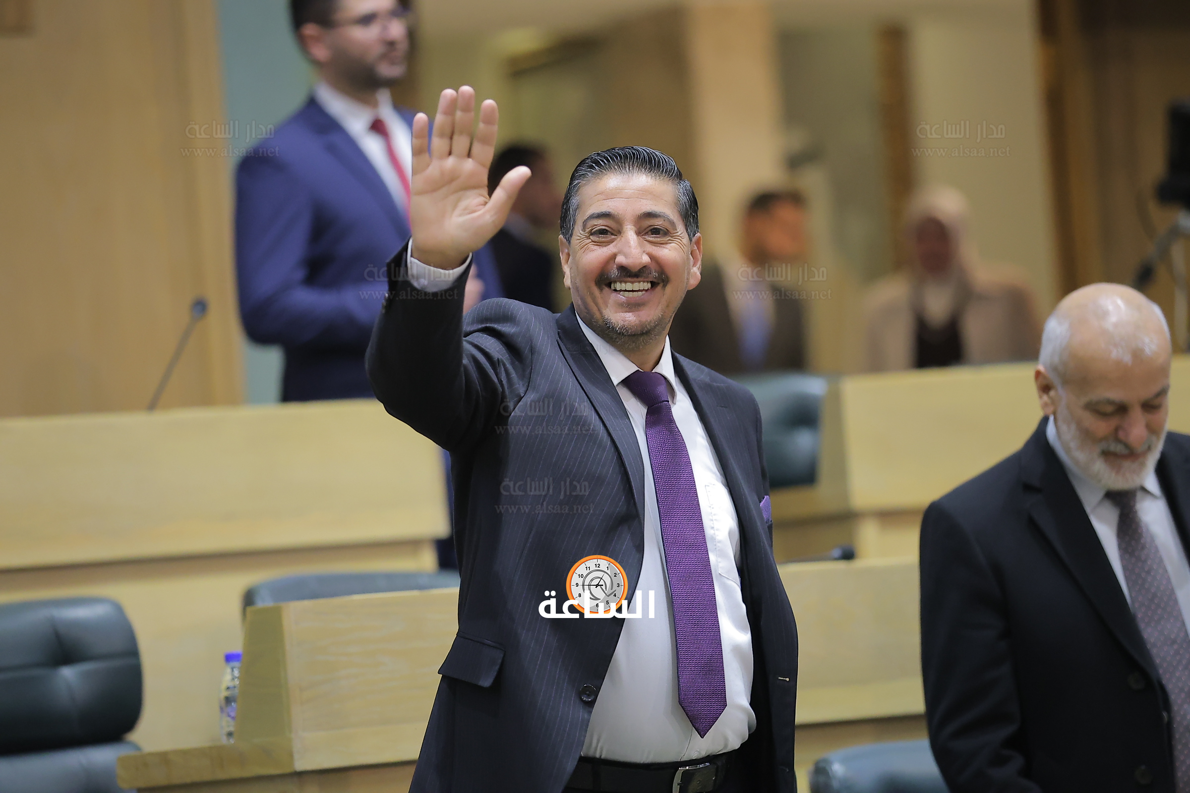 Madar Al-Saa Images 0.8907131696625178