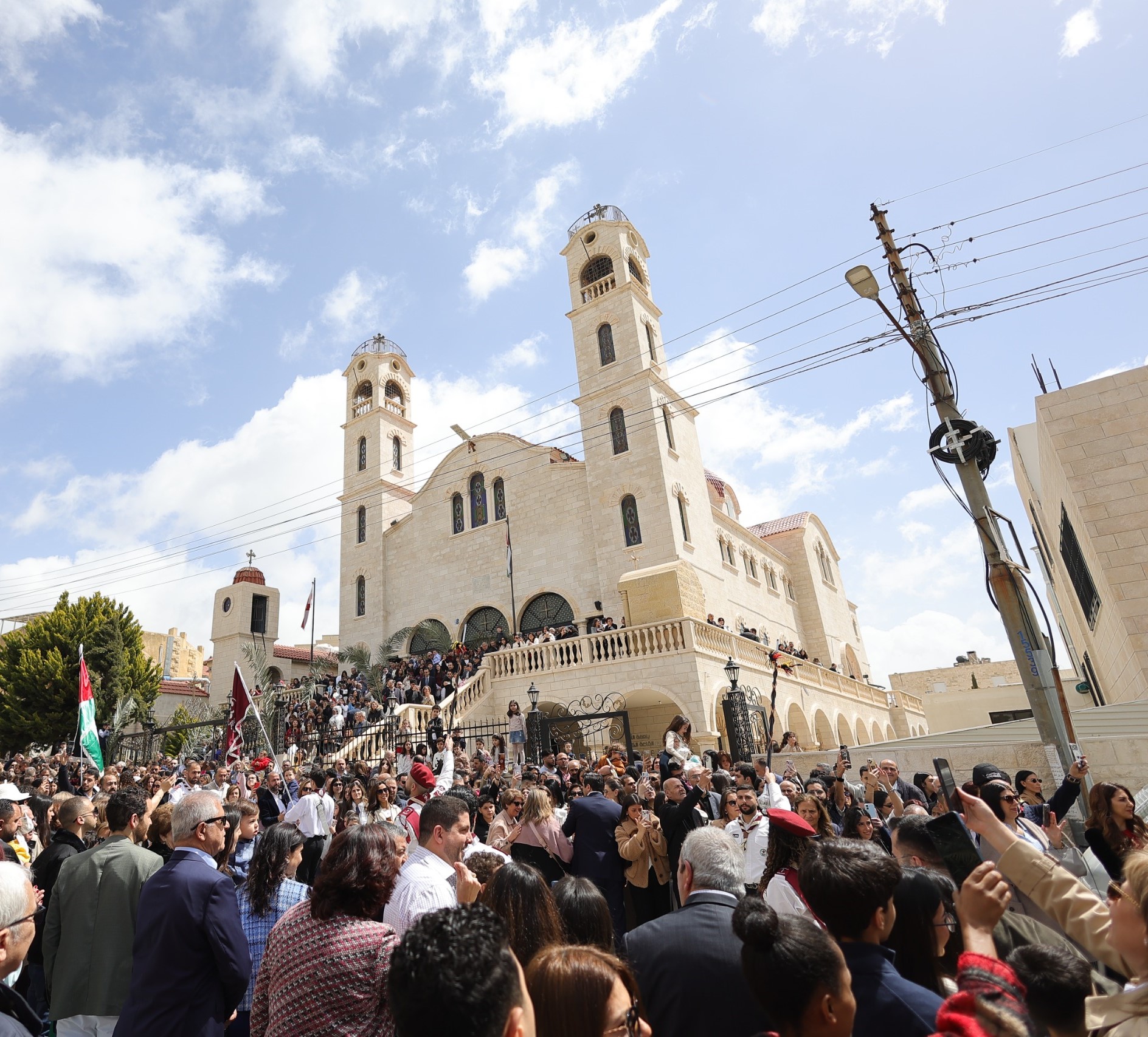 Madar Al-Saa Images 0.6485923178028666