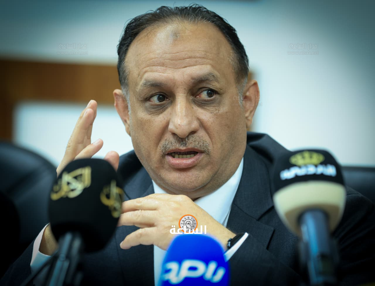 Madar Al-Saa Images 0.6162227204051305