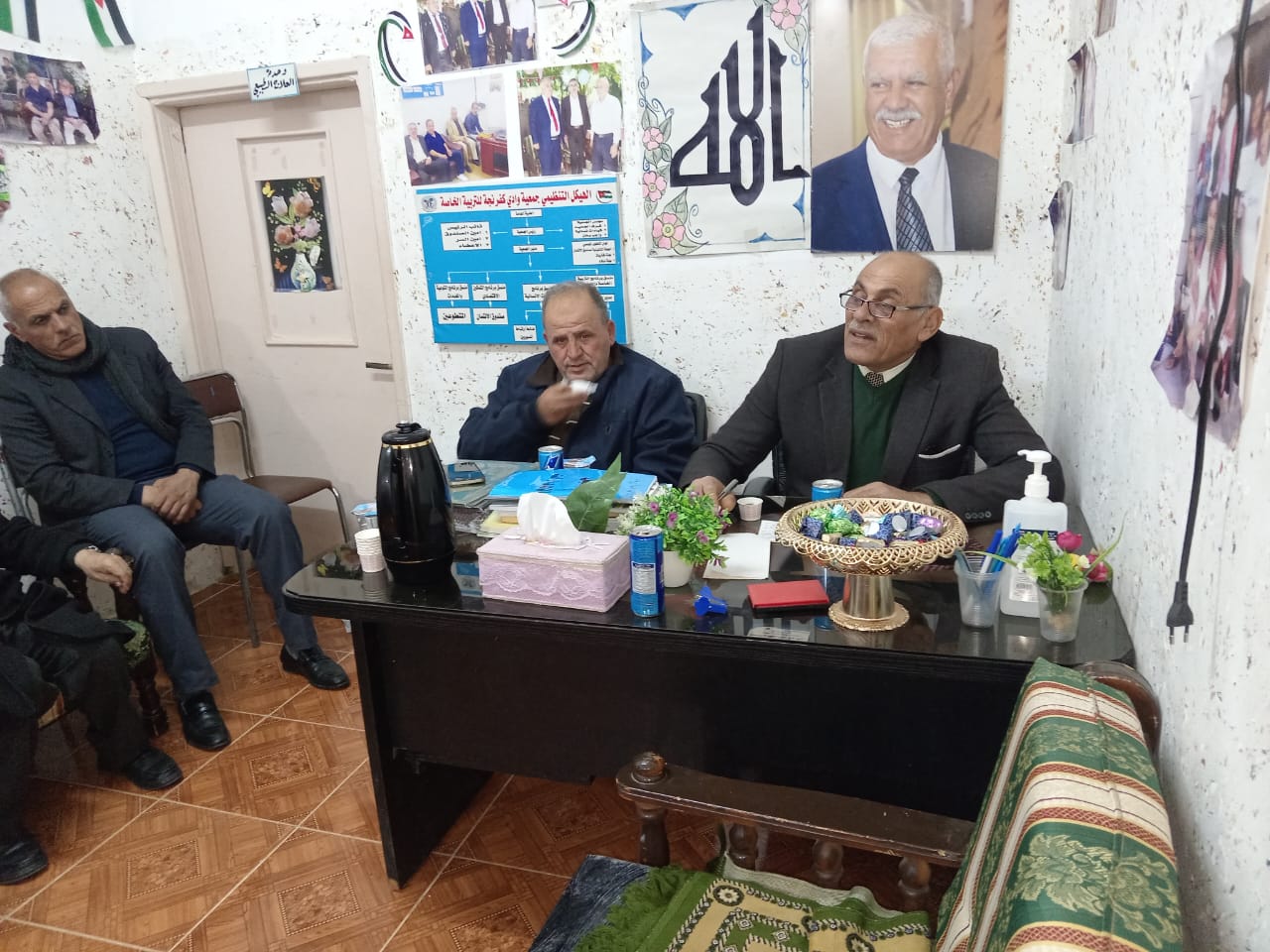 Madar Al-Saa Images 0.6342854063766595