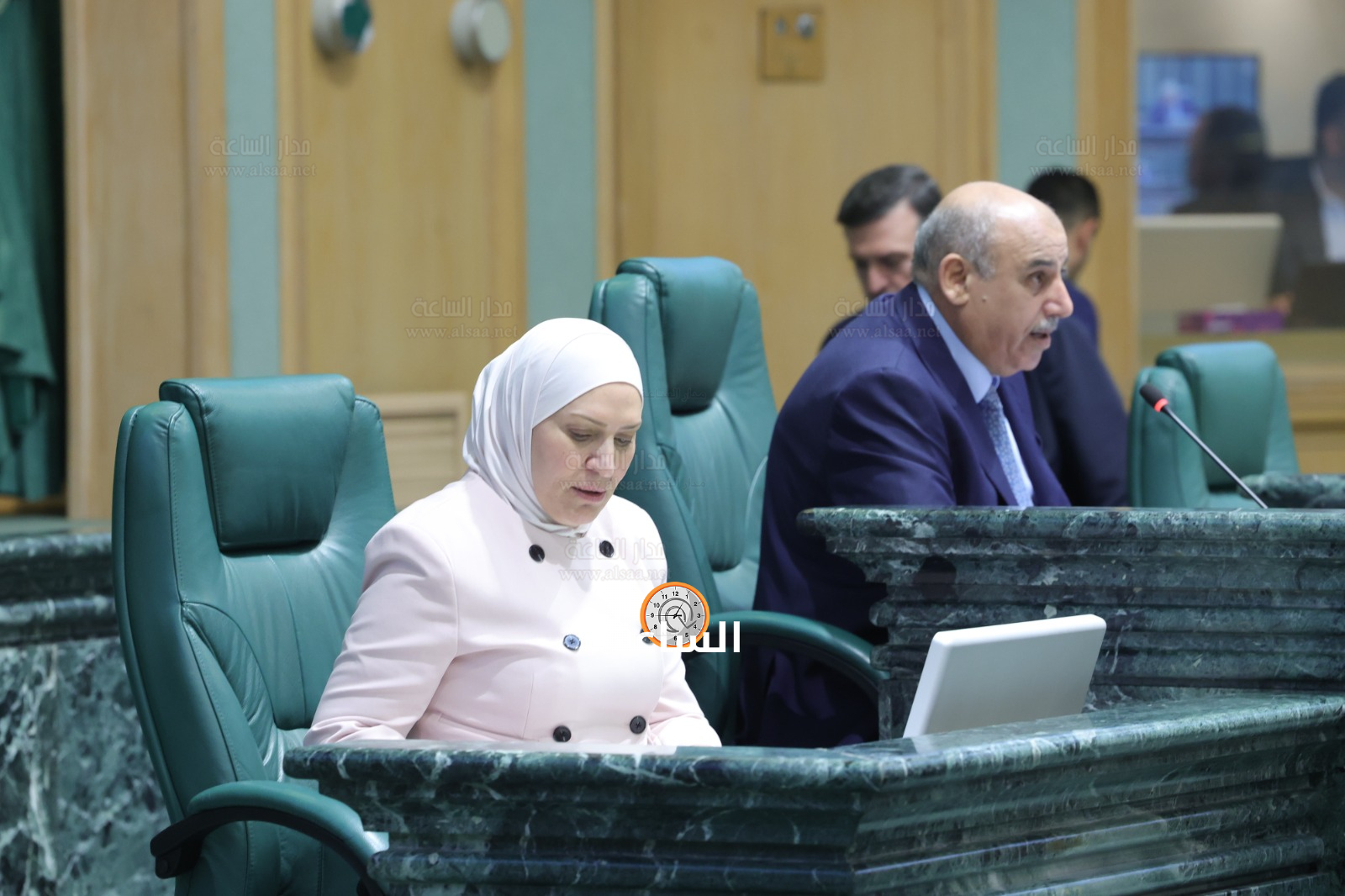 Madar Al-Saa Images 0.8160789139350472