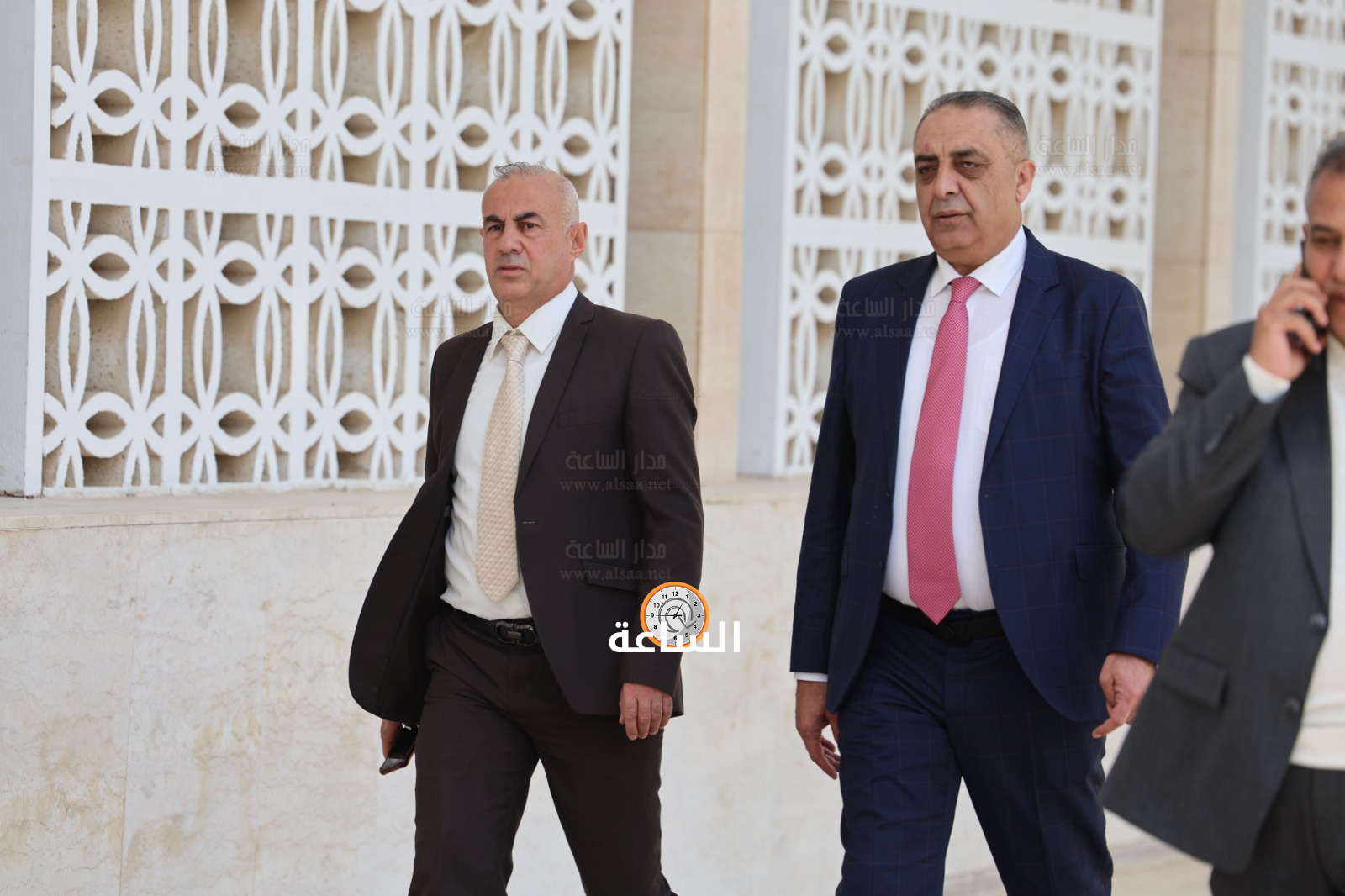 Madar Al-Saa Images 0.4283075704213062