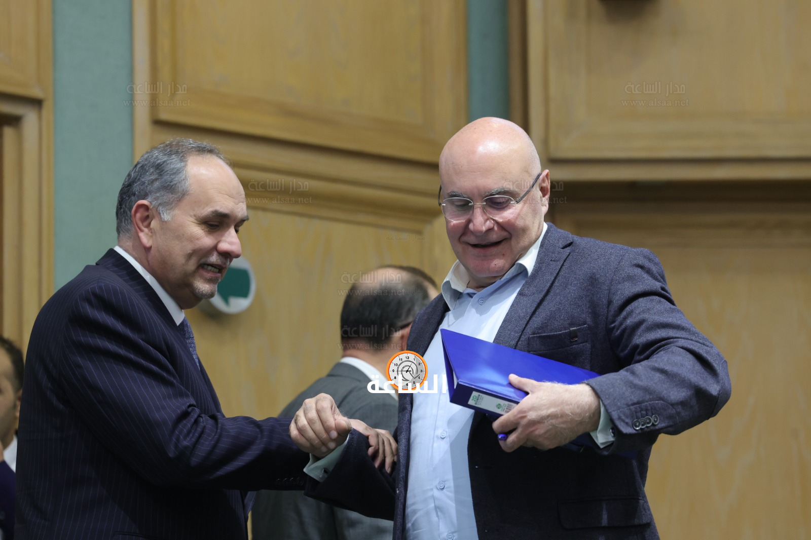 Madar Al-Saa Images 0.1937167279958023