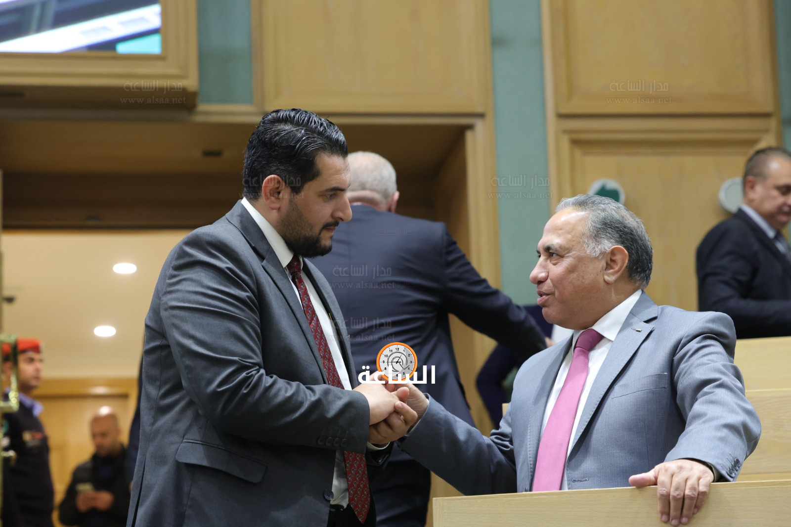 Madar Al-Saa Images 0.9047213442488804