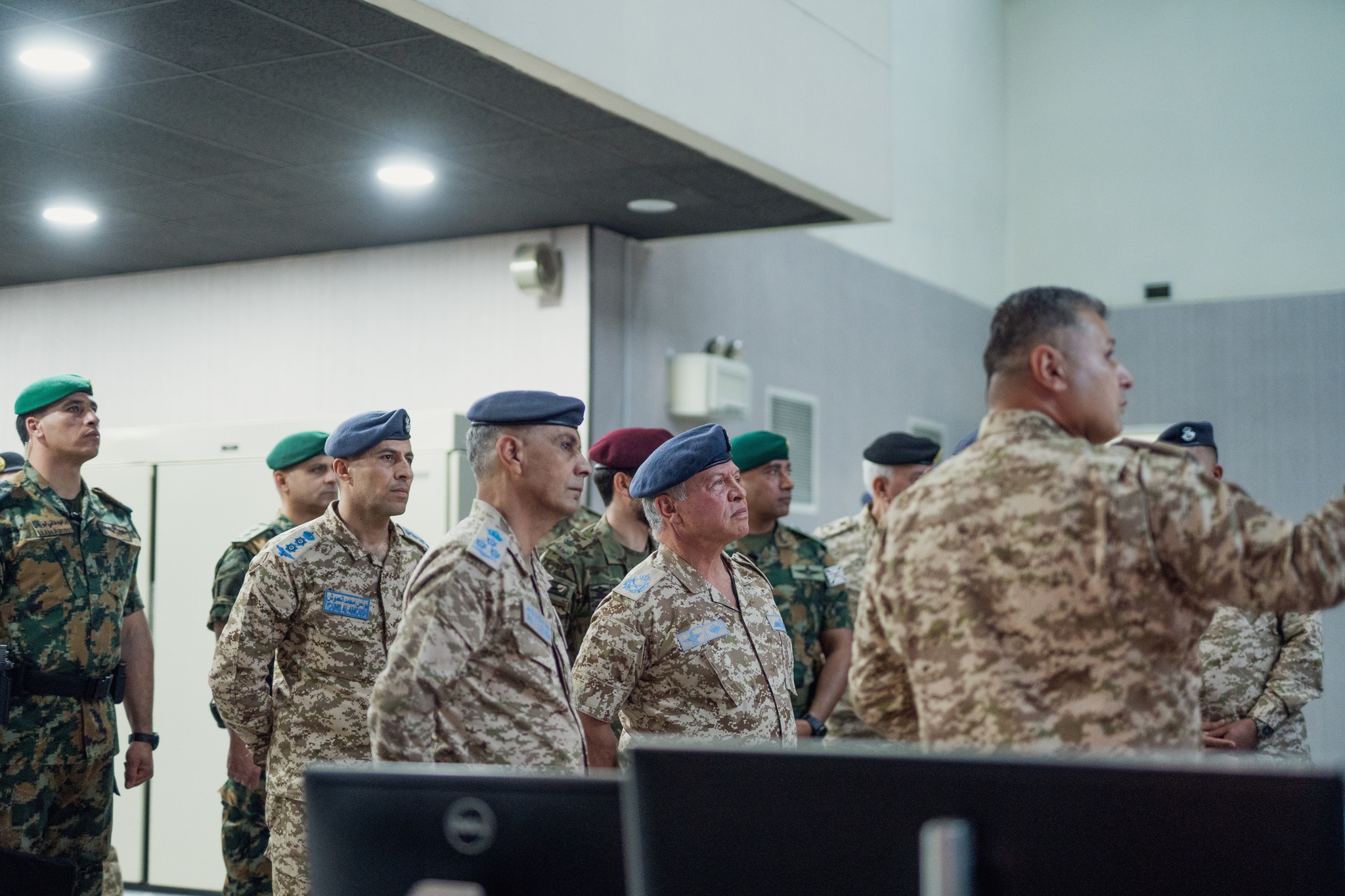 Madar Al-Saa Images 0.9421108955424082