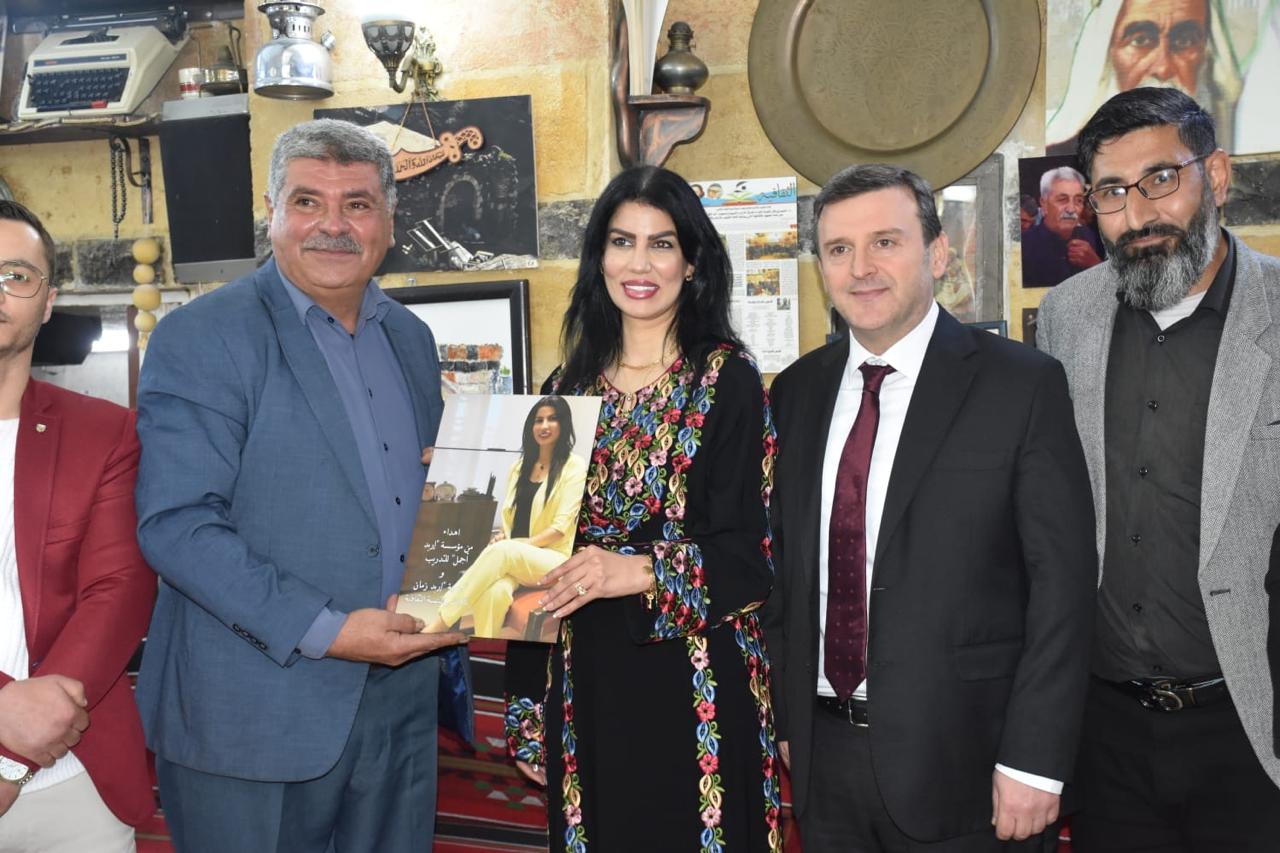 Madar Al-Saa Images 0.7483138510909633