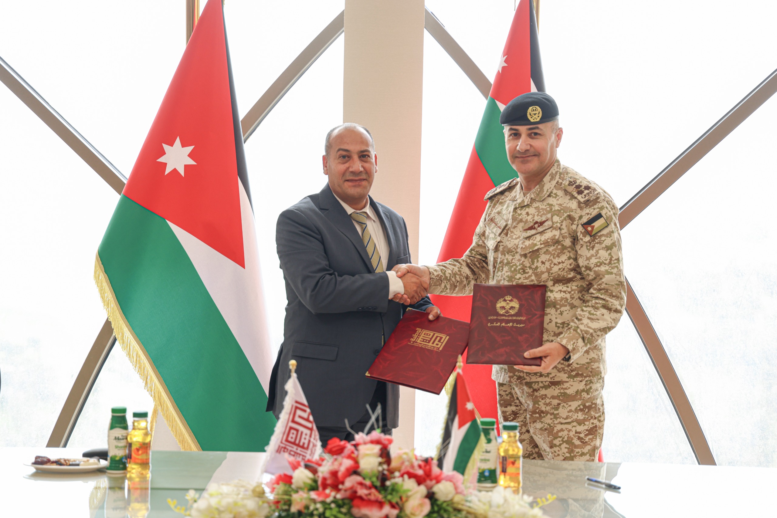 Madar Al-Saa Images 0.08753624989118547