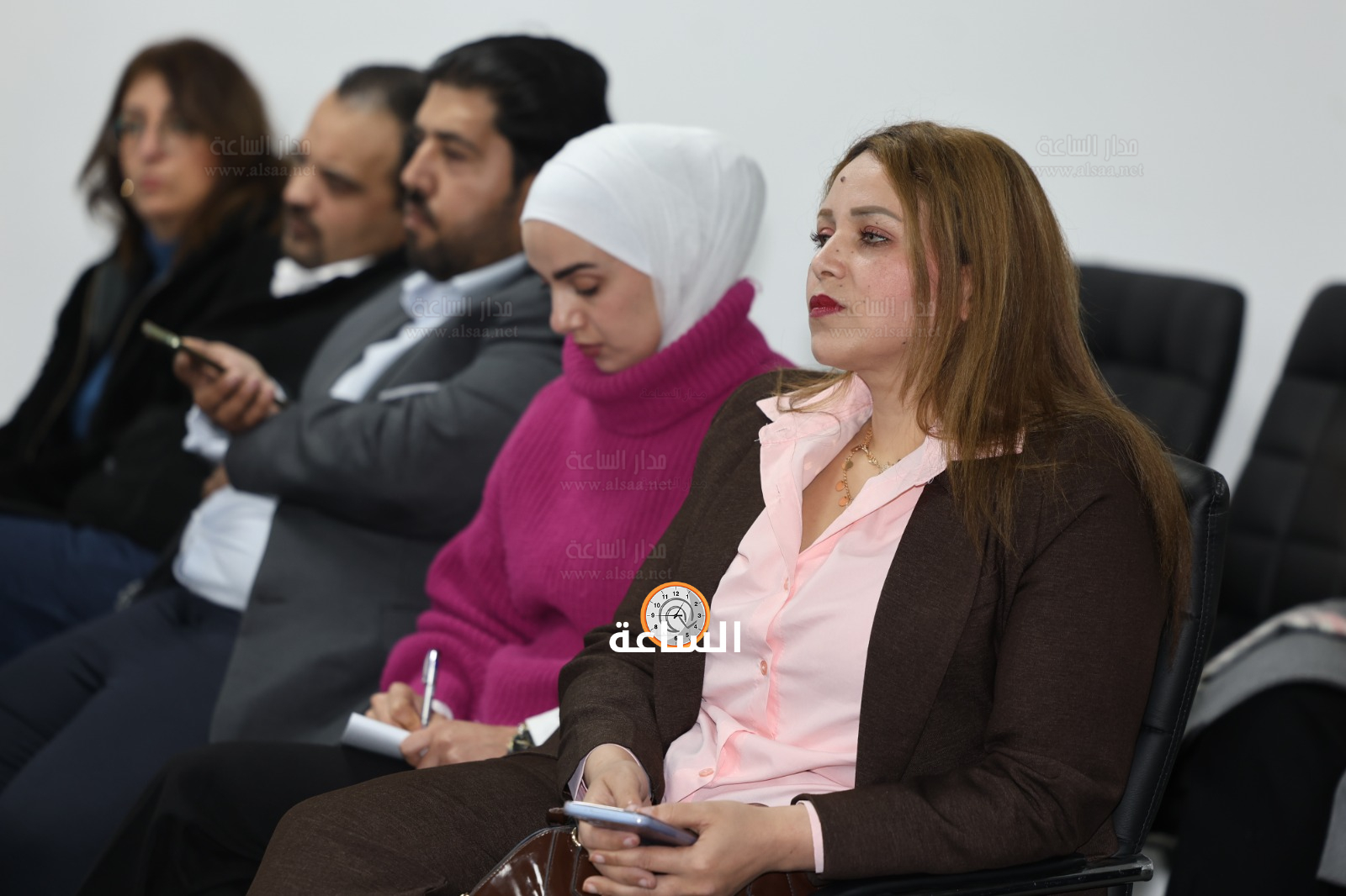 Madar Al-Saa Images 0.12875971333494396