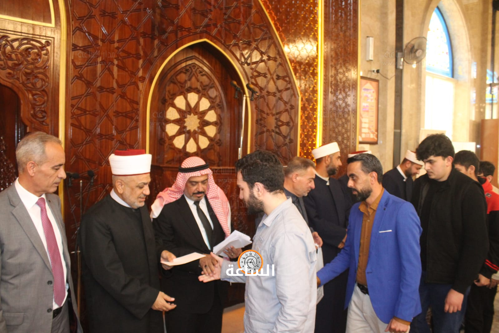 Madar Al-Saa Images 0.516935546554233