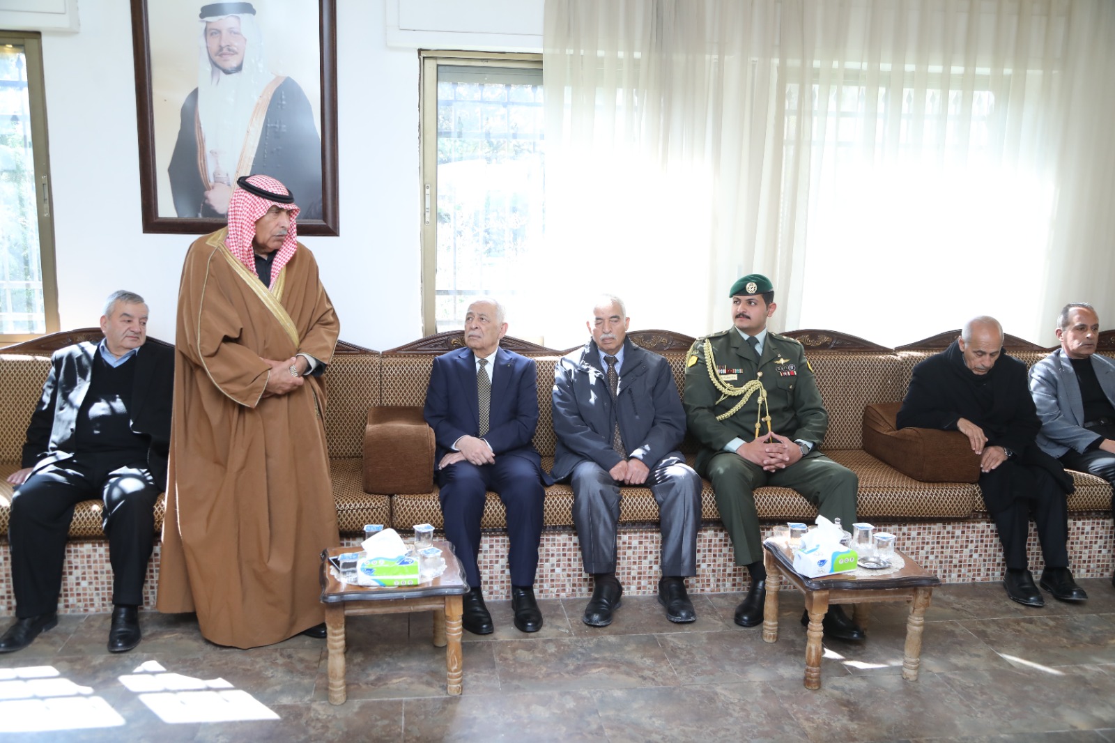 Madar Al-Saa Images 0.4857117739760871