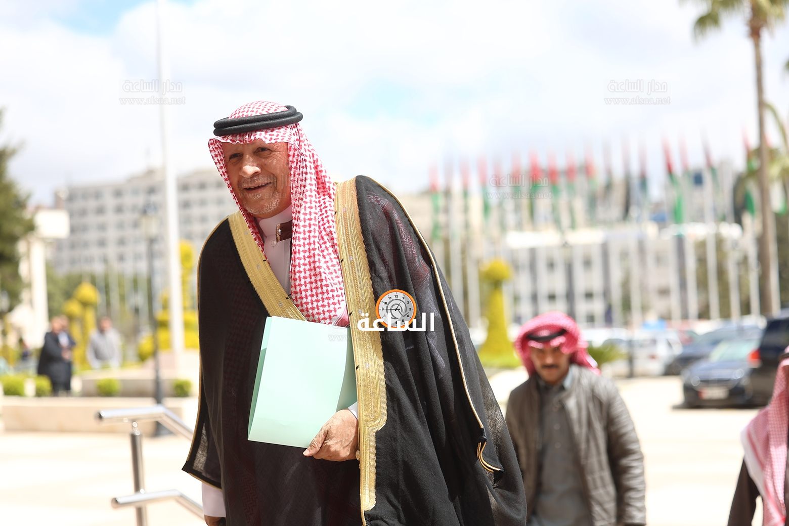 Madar Al-Saa Images 0.960708102686524