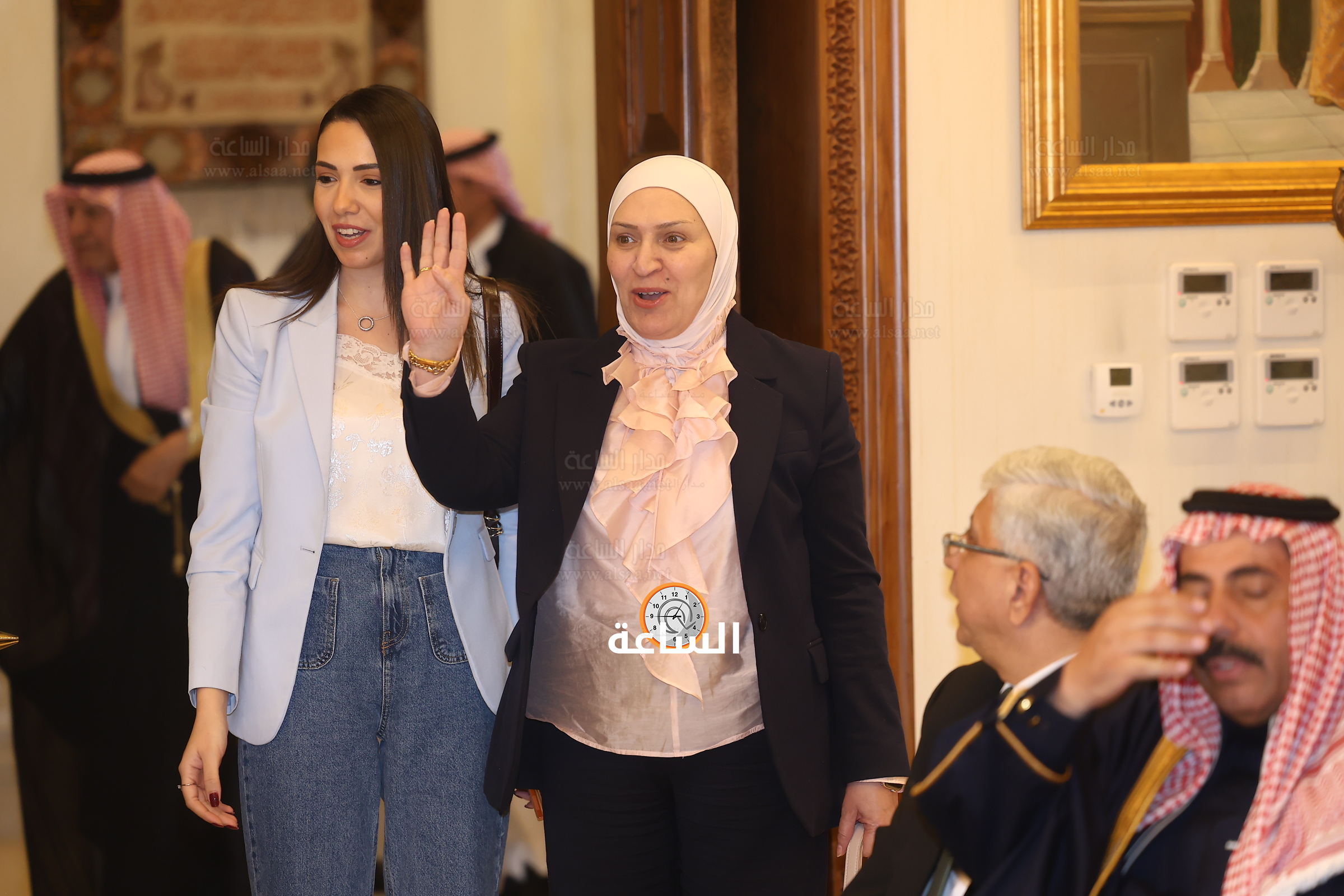 Madar Al-Saa Images 0.5155348809528619