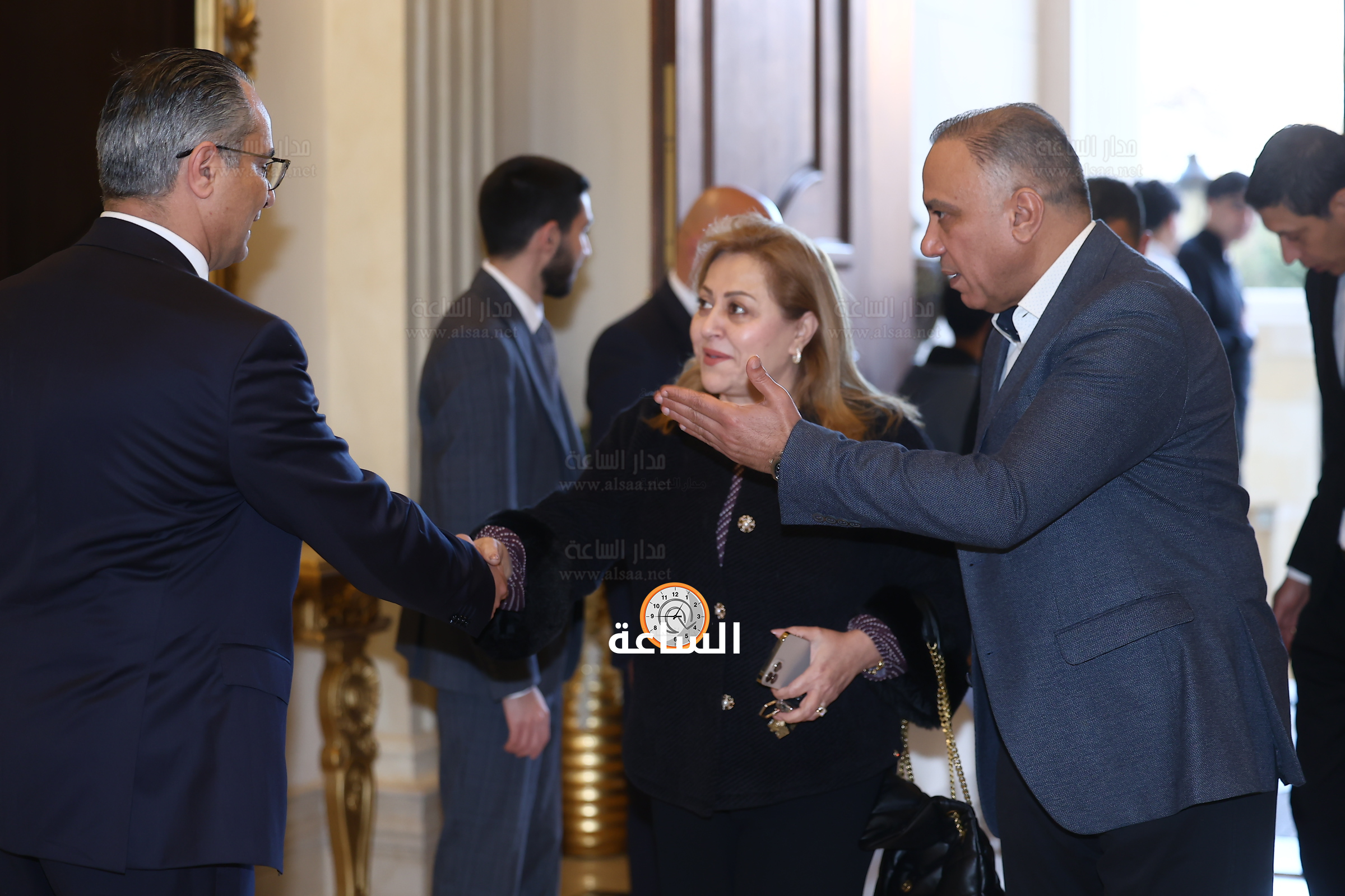 Madar Al-Saa Images 0.5613726397782861