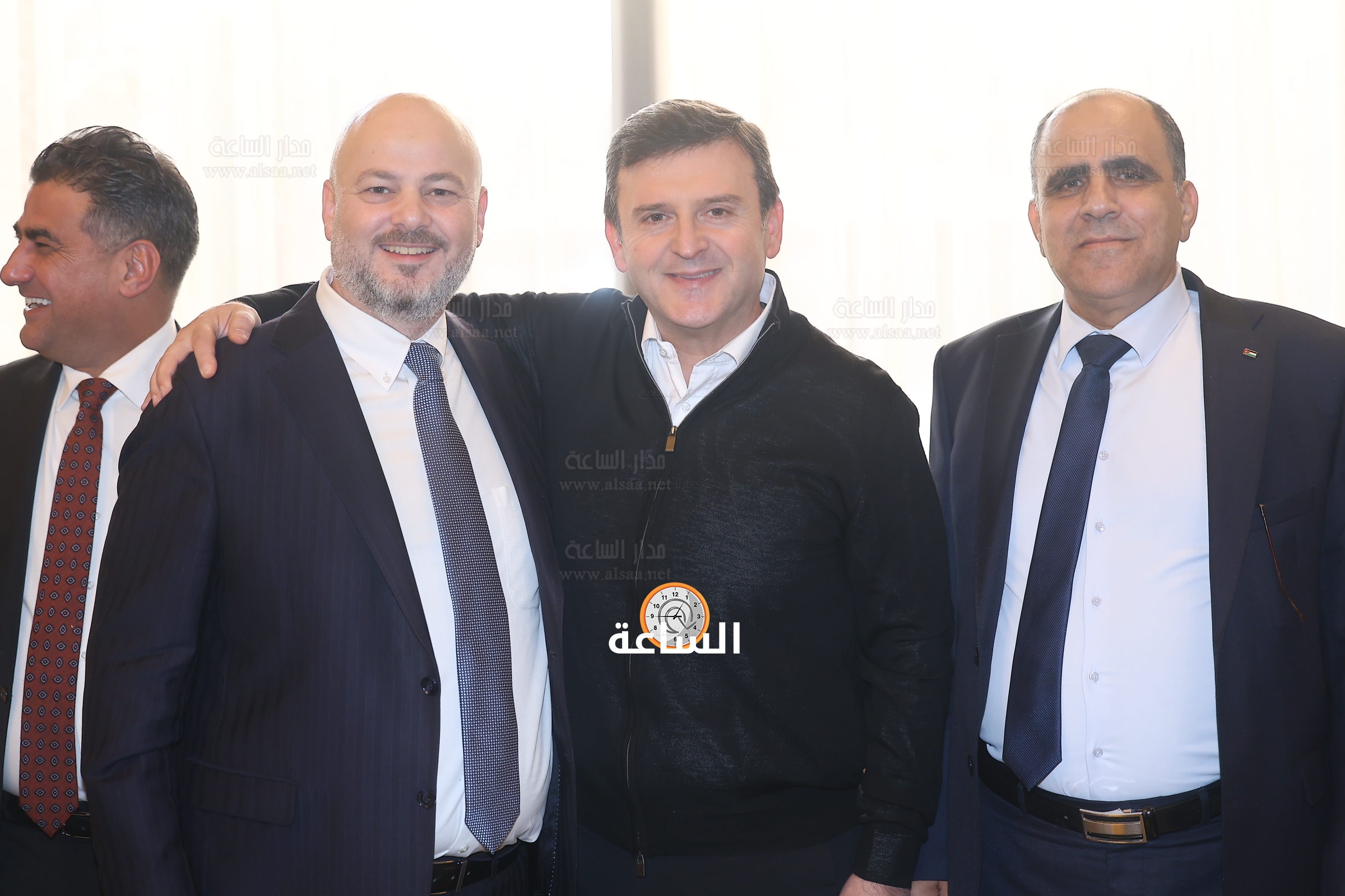 Madar Al-Saa Images 0.318443712329332