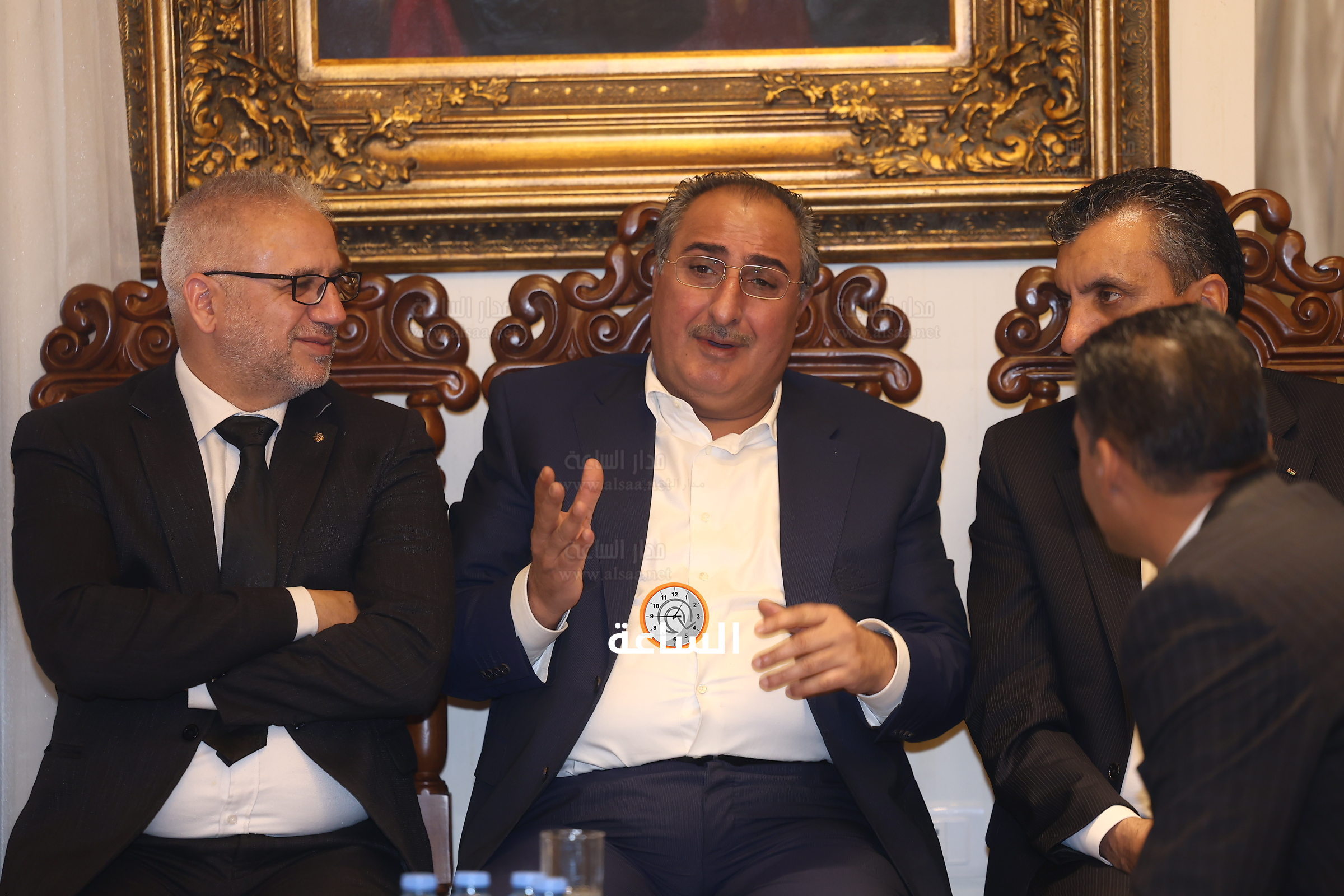 Madar Al-Saa Images 0.9812733029246611