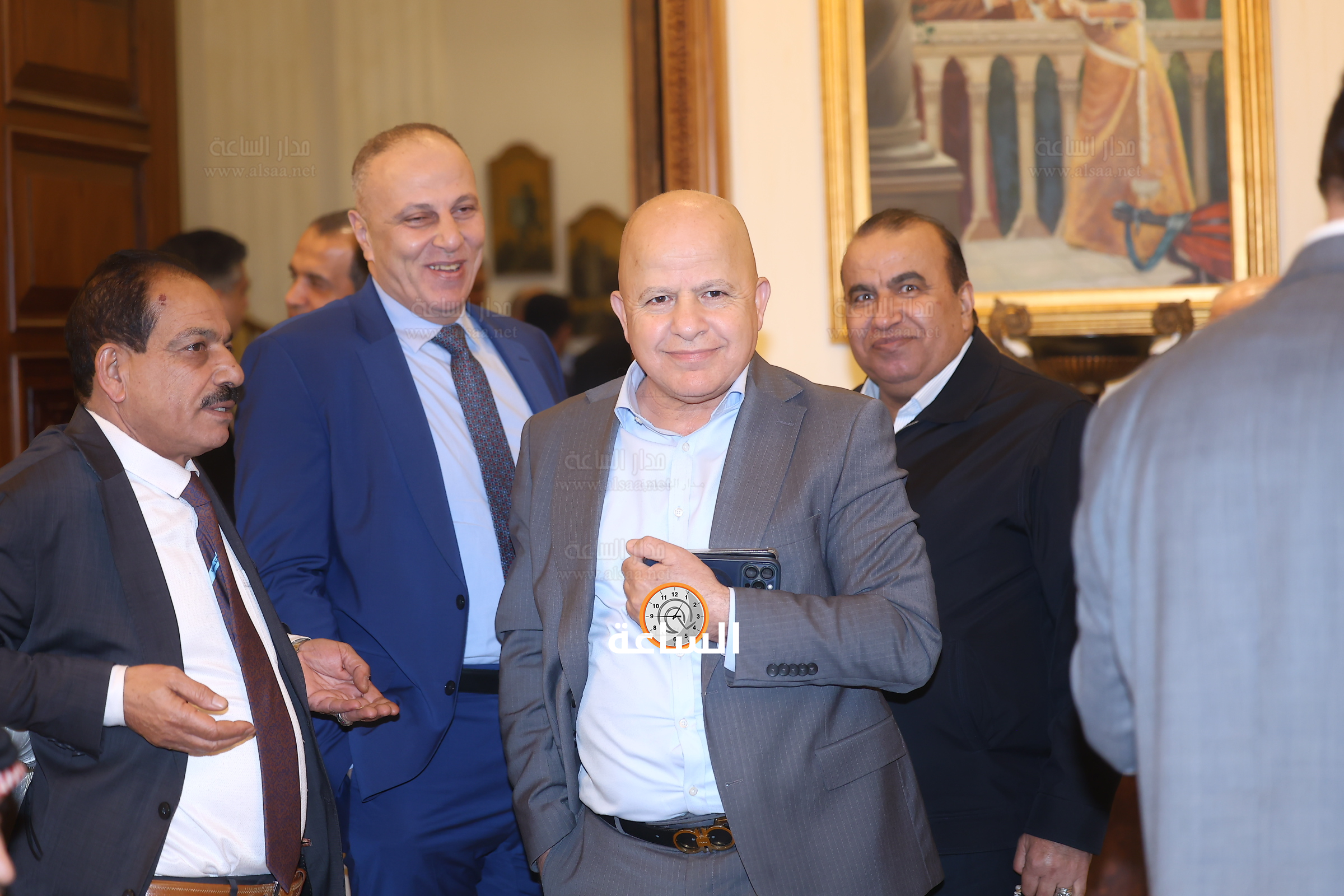 Madar Al-Saa Images 0.41779329927970443