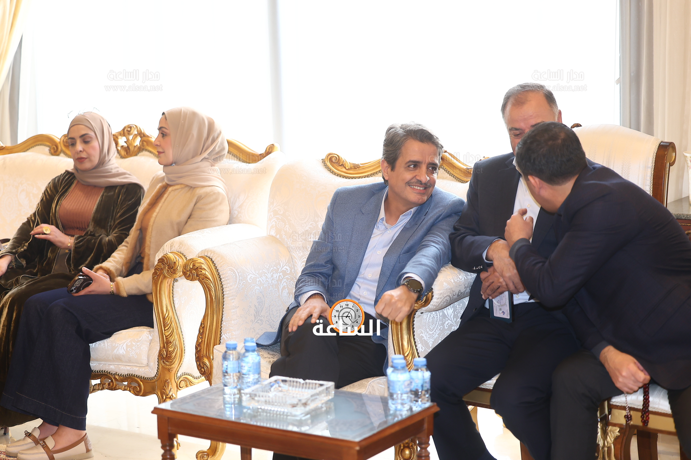 Madar Al-Saa Images 0.6582524255419727