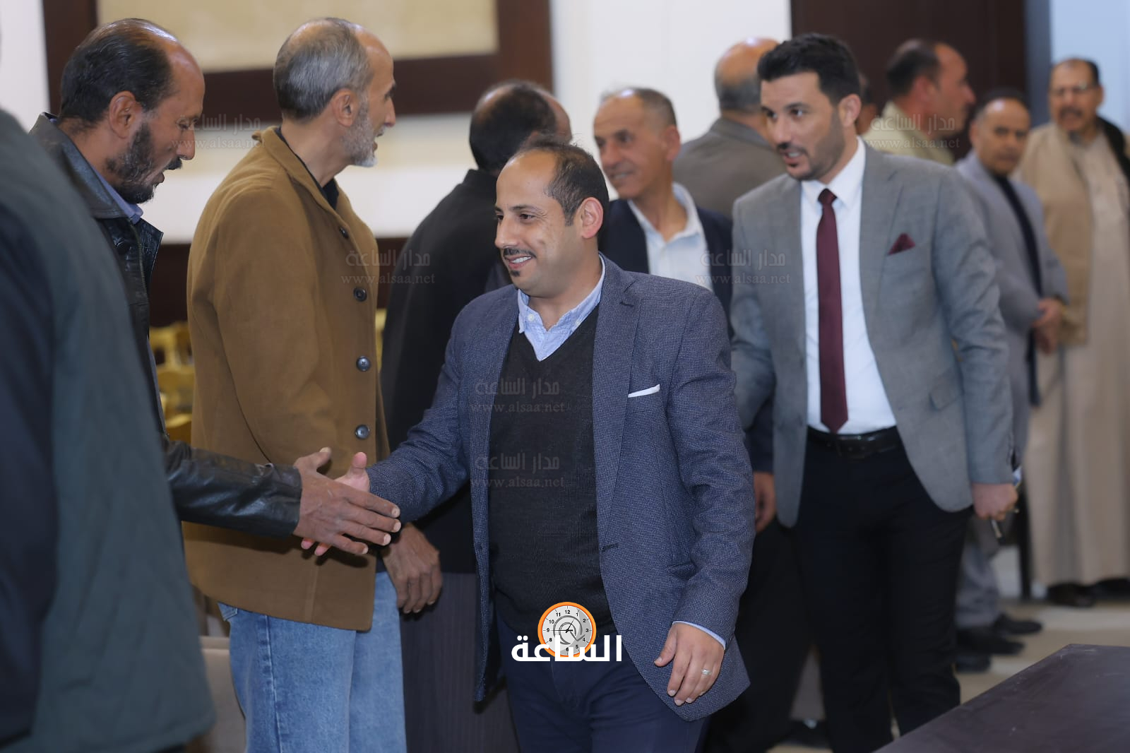 Madar Al-Saa Images 0.5423073009129228