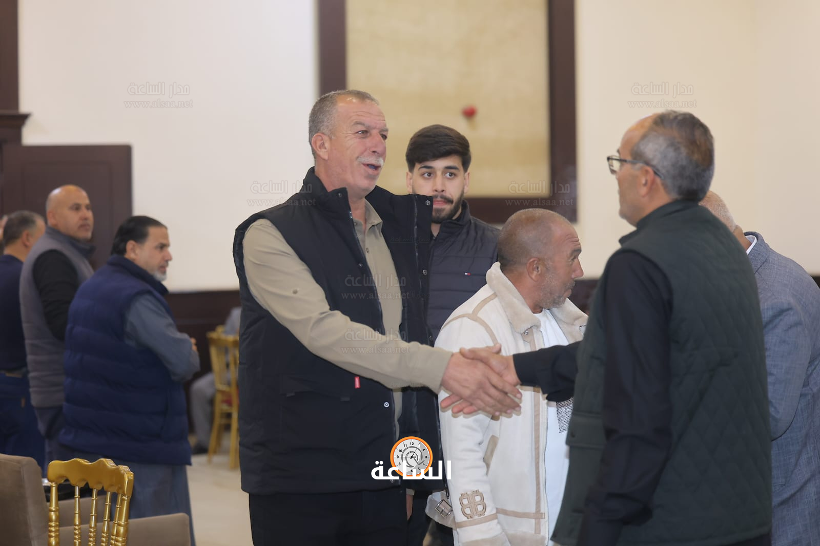 Madar Al-Saa Images 0.9120387341913623