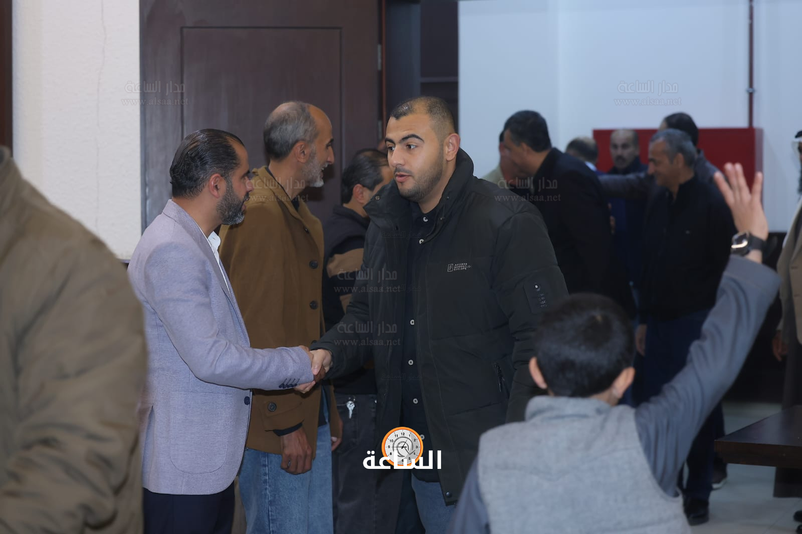 Madar Al-Saa Images 0.5112543439661201