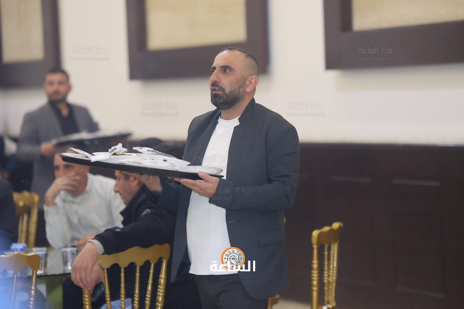 Madar Al-Saa Images 0.1843753898155842