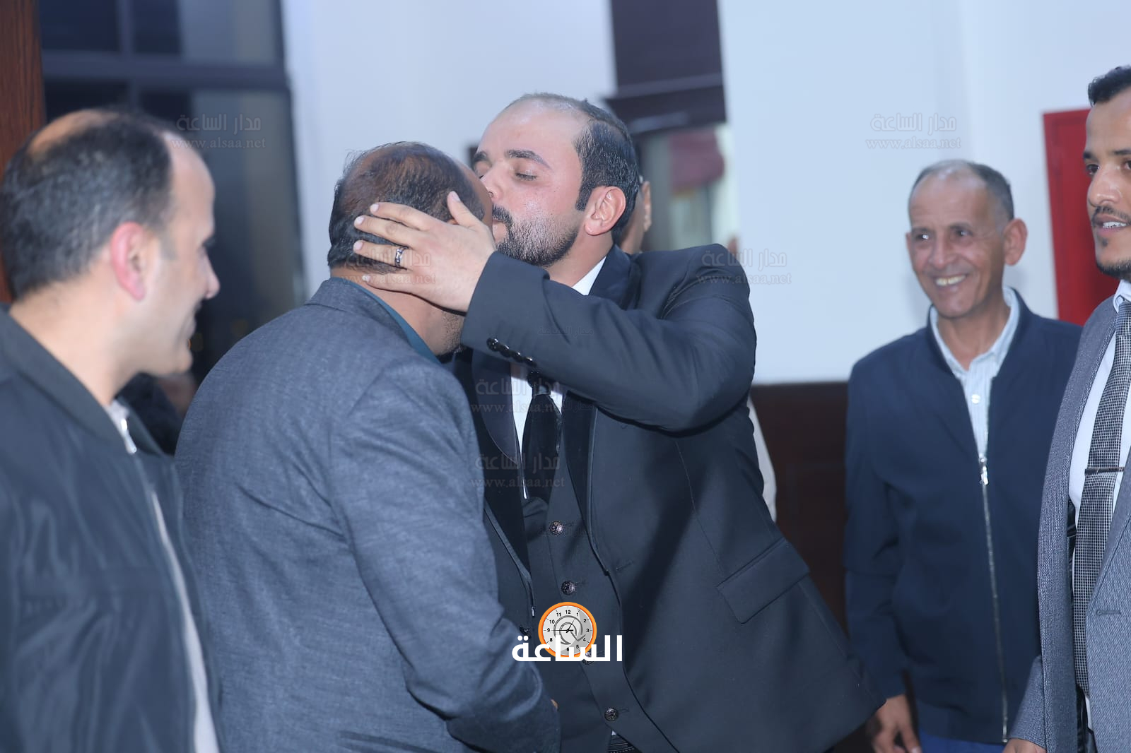 Madar Al-Saa Images 0.508364576712448