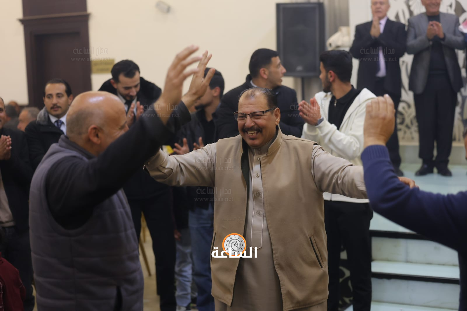 Madar Al-Saa Images 0.6088835282386328