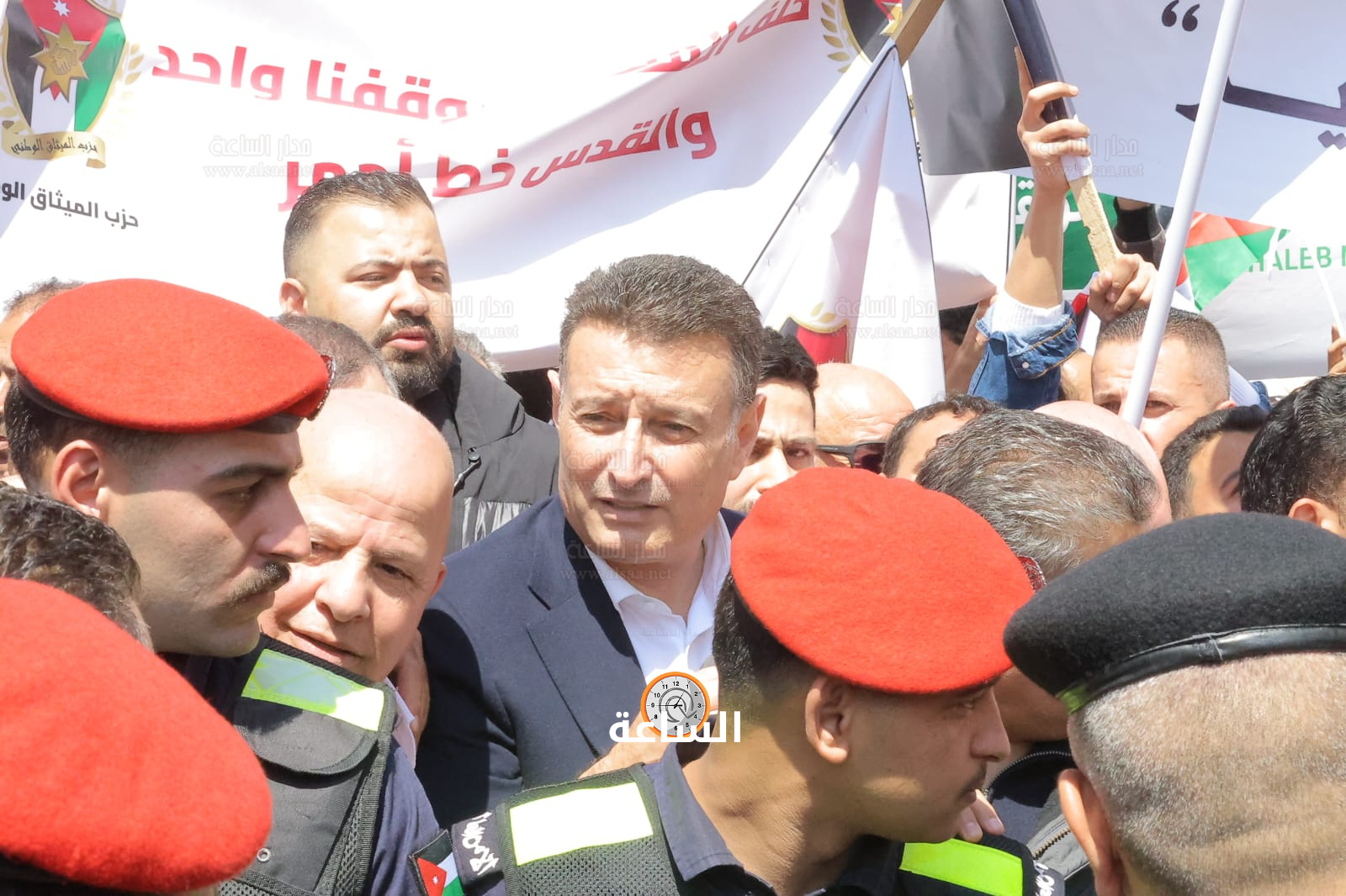 Madar Al-Saa Images 0.0069561082690579035