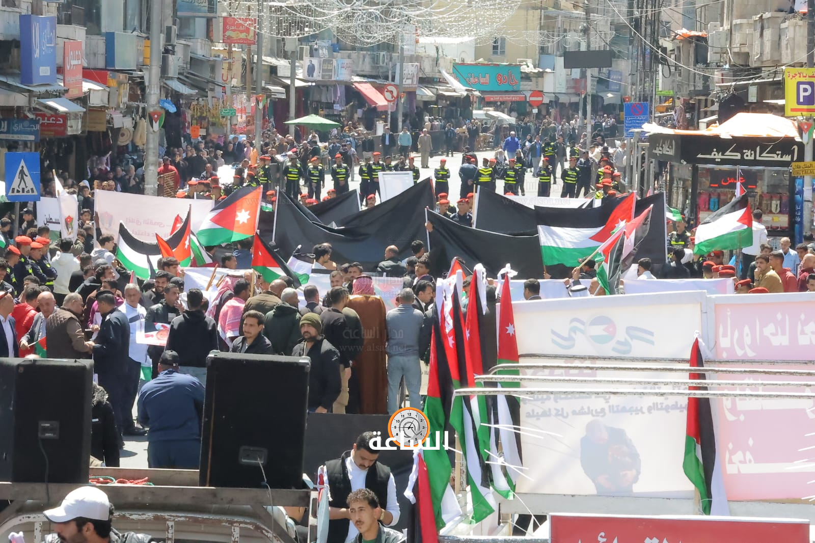 Madar Al-Saa Images 0.5752115476933504