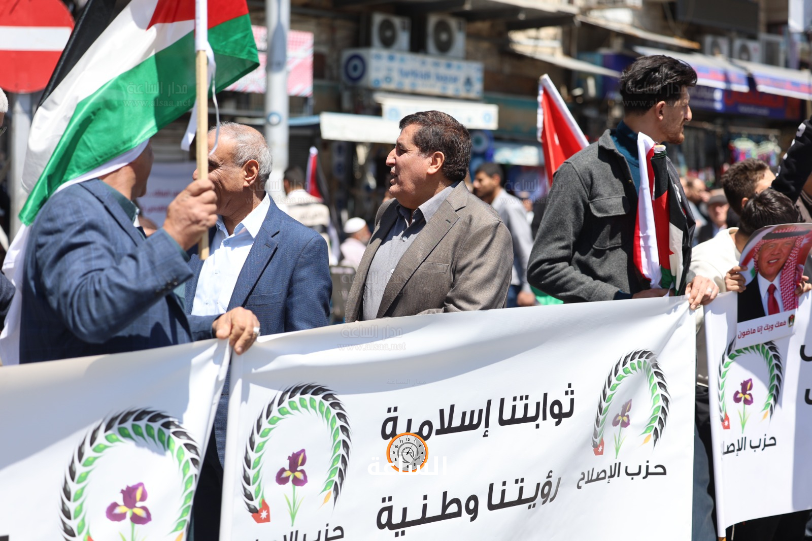 Madar Al-Saa Images 0.5044856284231884