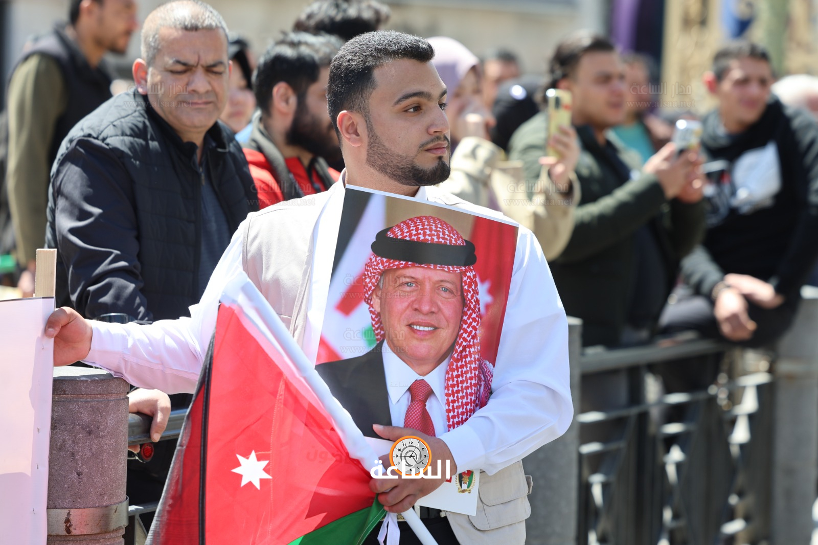 Madar Al-Saa Images 0.18911309276116173