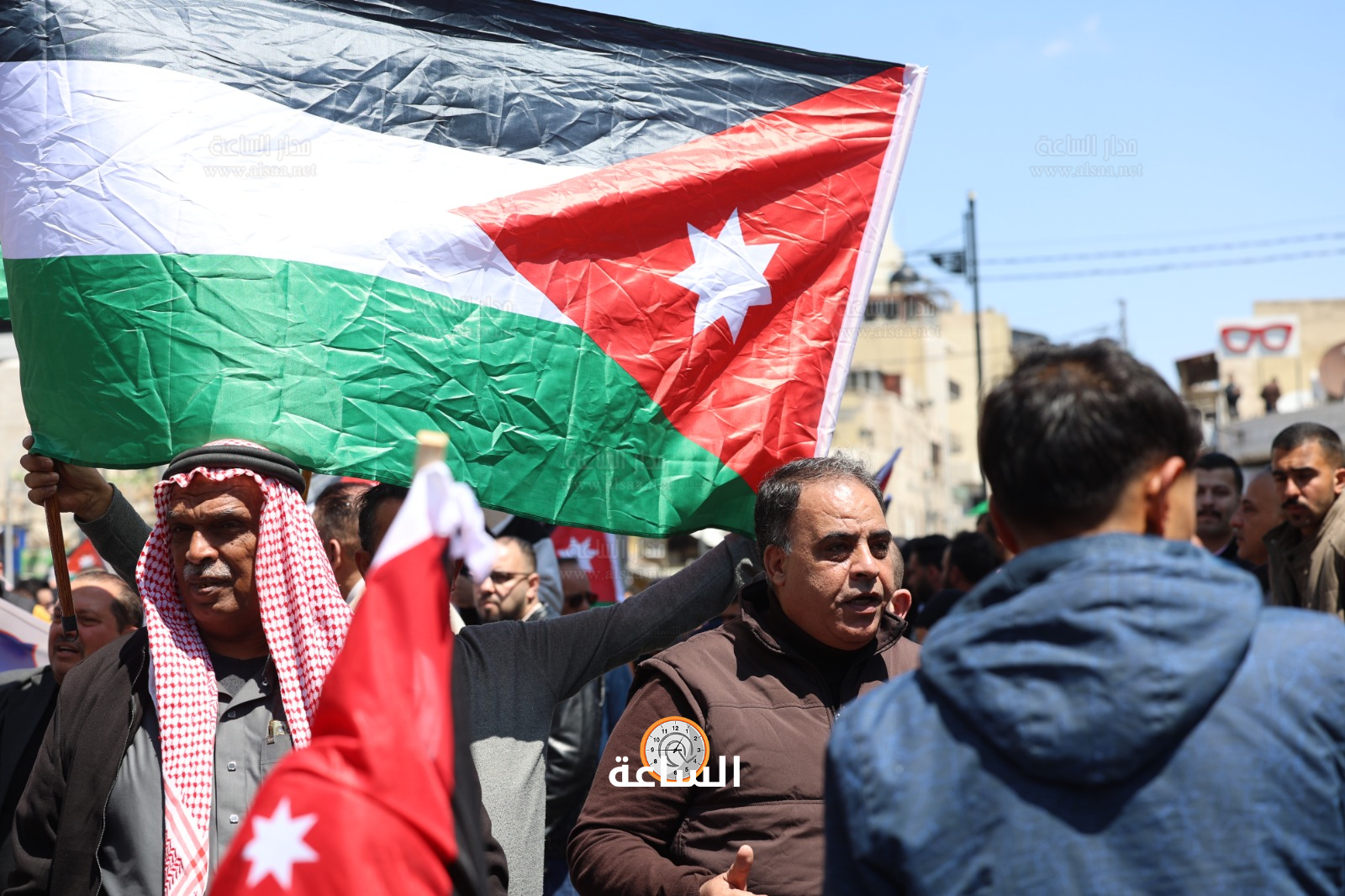 Madar Al-Saa Images 0.9527627079959189