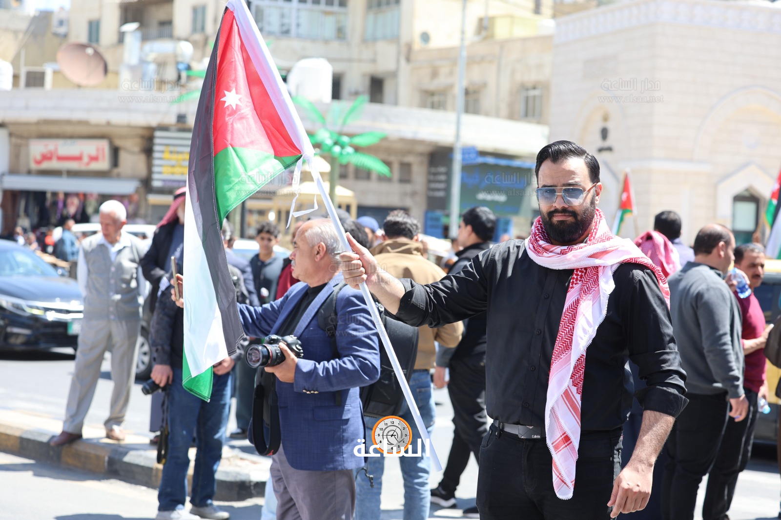 Madar Al-Saa Images 0.7944128237072996