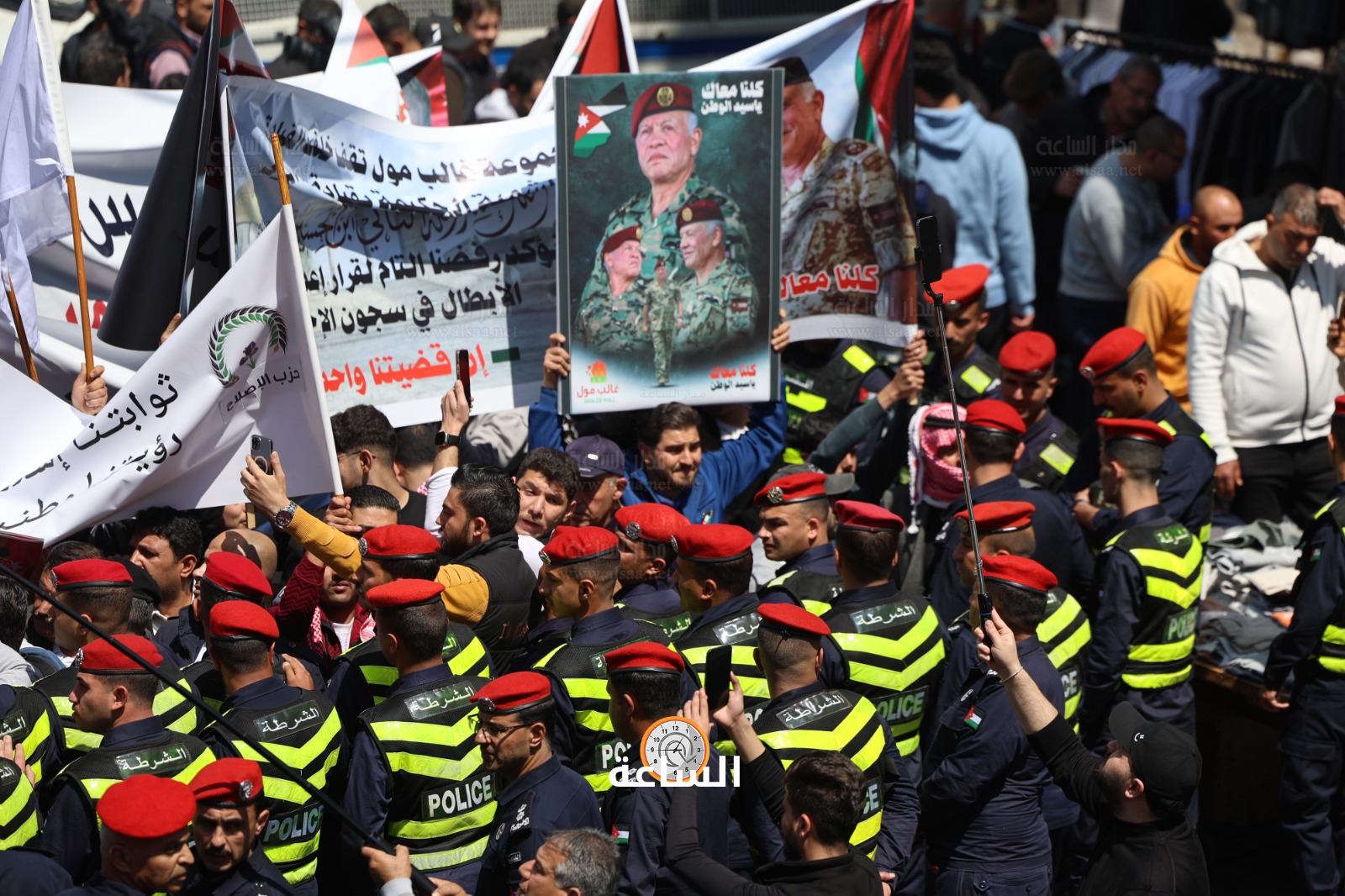 Madar Al-Saa Images 0.8579246372102343