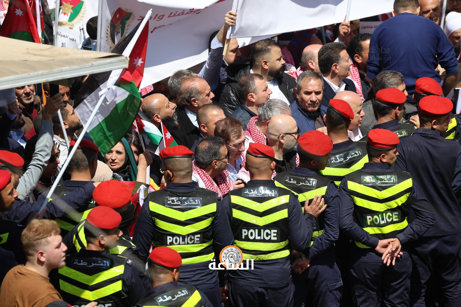 Madar Al-Saa Images 0.7010044808758508