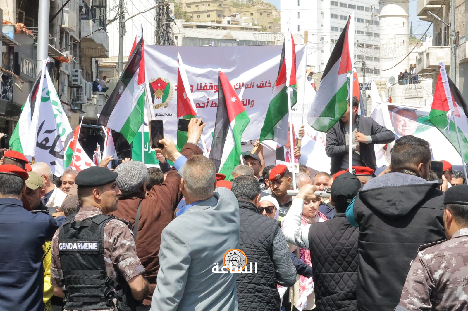 Madar Al-Saa Images 0.6282861596626139