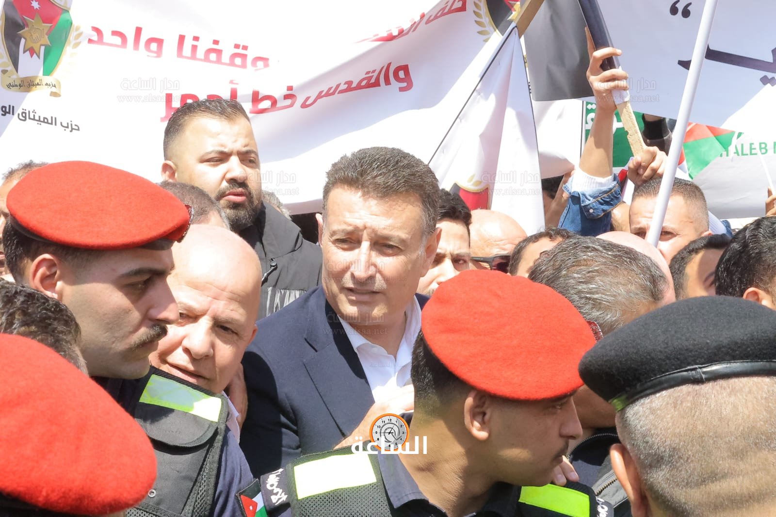 Madar Al-Saa Images 0.15115946290911797