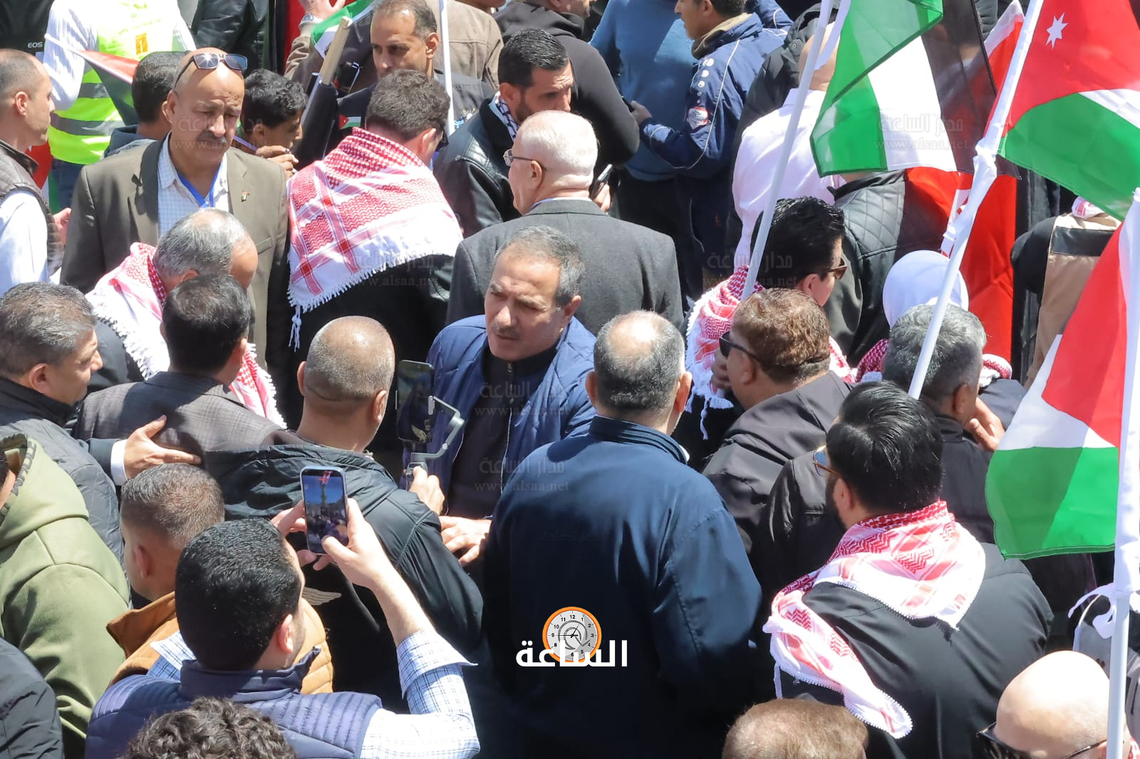 Madar Al-Saa Images 0.1271360514519696